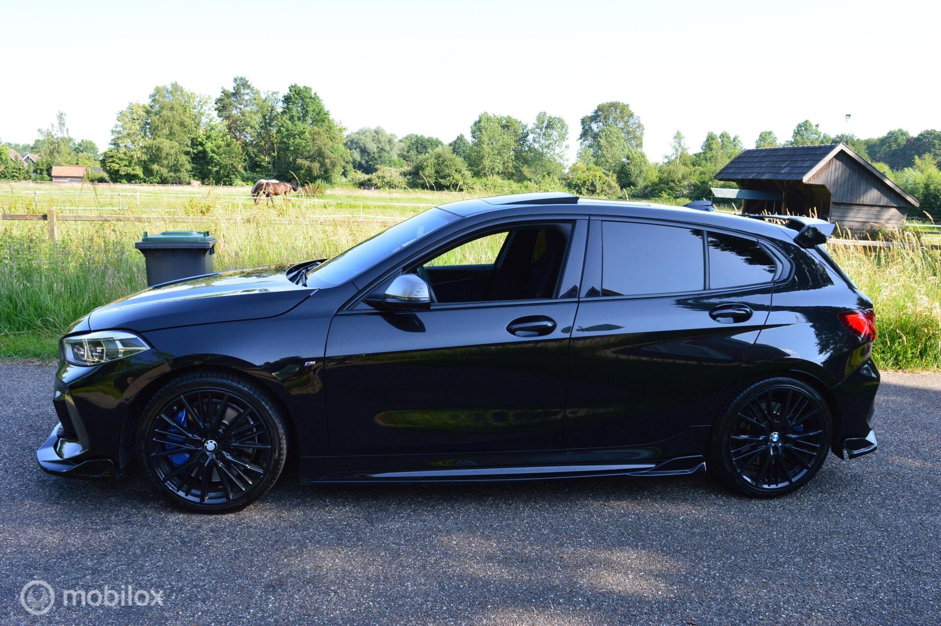 Foto van BMW M135i xDrive