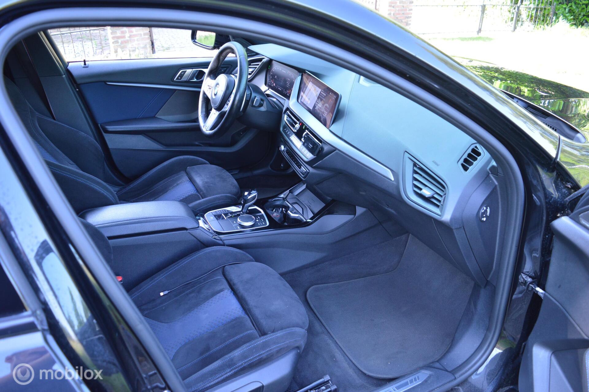 Foto van BMW M135i xDrive