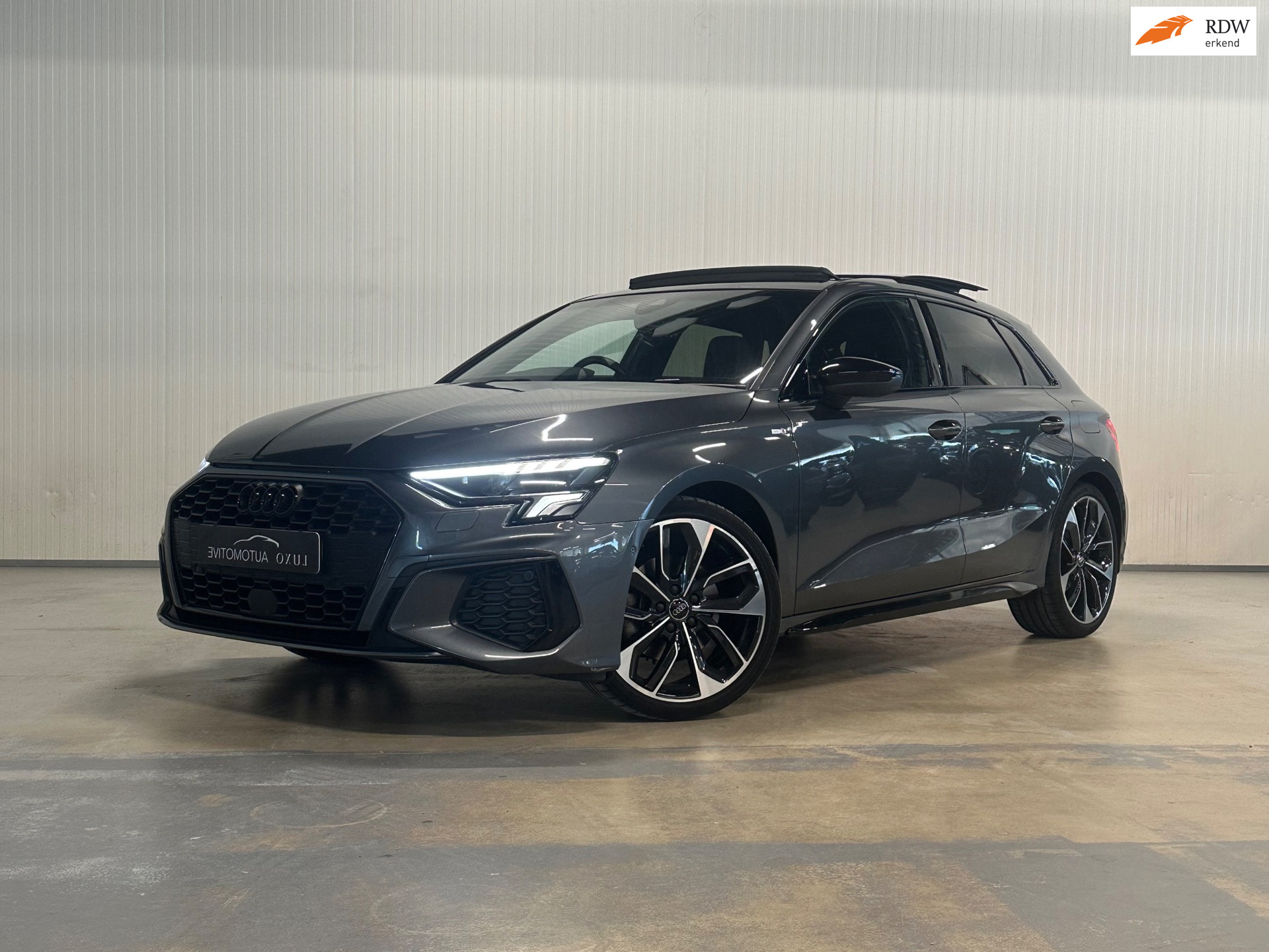Audi A3 Sportback 35 TFSI edition one | PANO | ACC | 3x S-LINE | CAMERA 2021 - voorkant