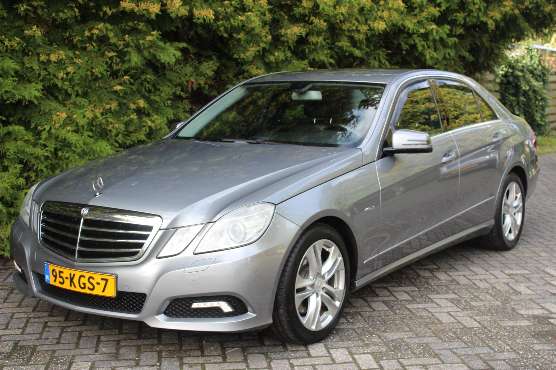 Foto van Mercedes-Benz E 250 Cgi