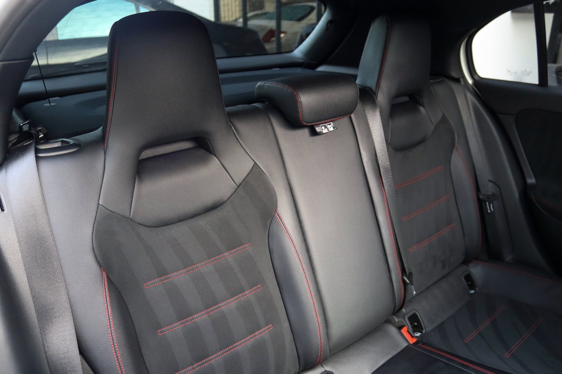 Foto van Mercedes-Benz A 220