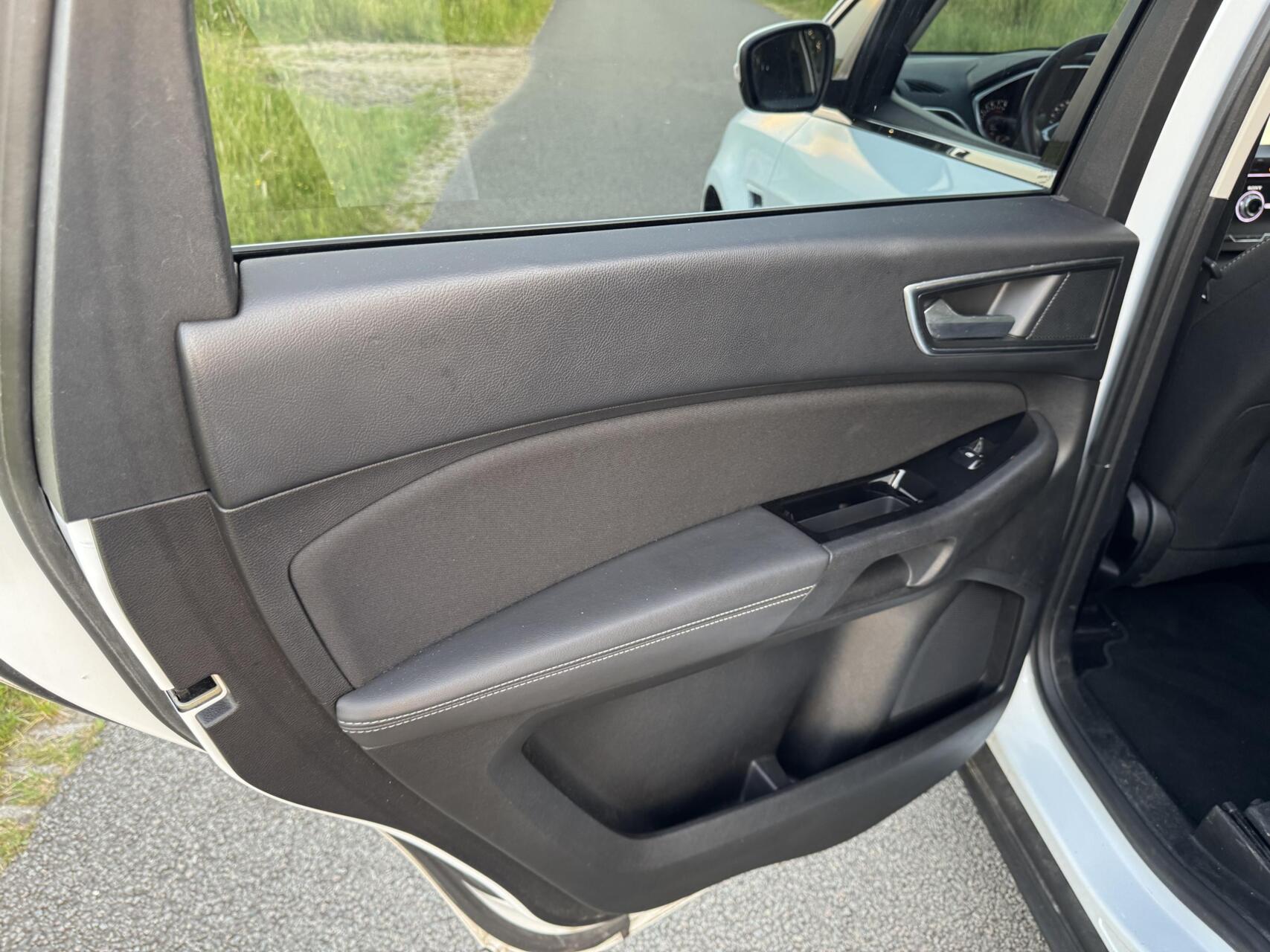 Foto van Ford S-max