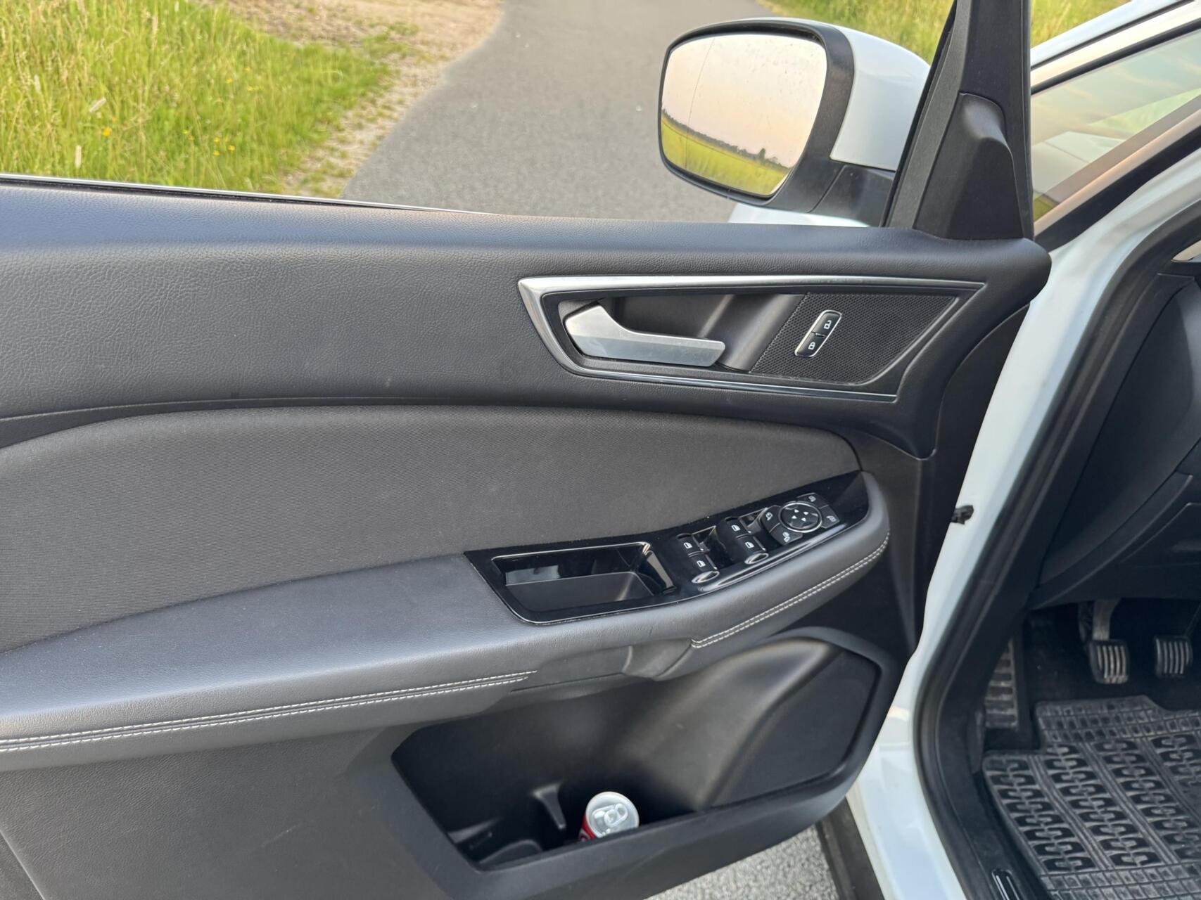 Foto van Ford S-max