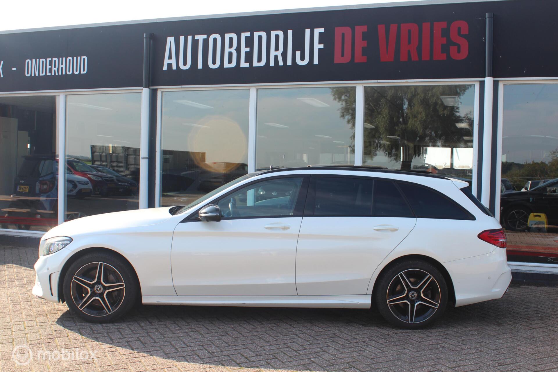 Foto van Mercedes-Benz C 300 E
