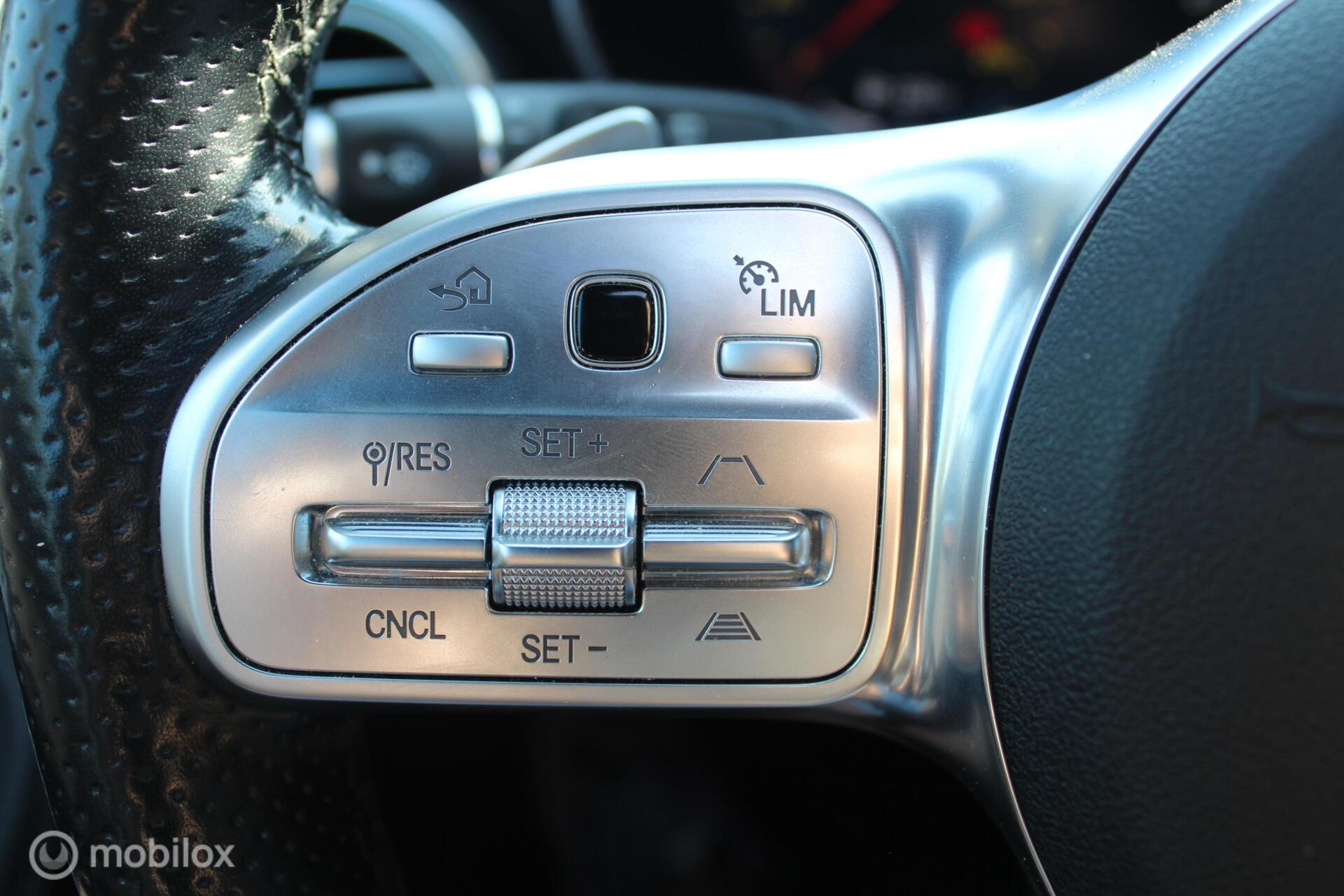 Foto van Mercedes-Benz C 300 E