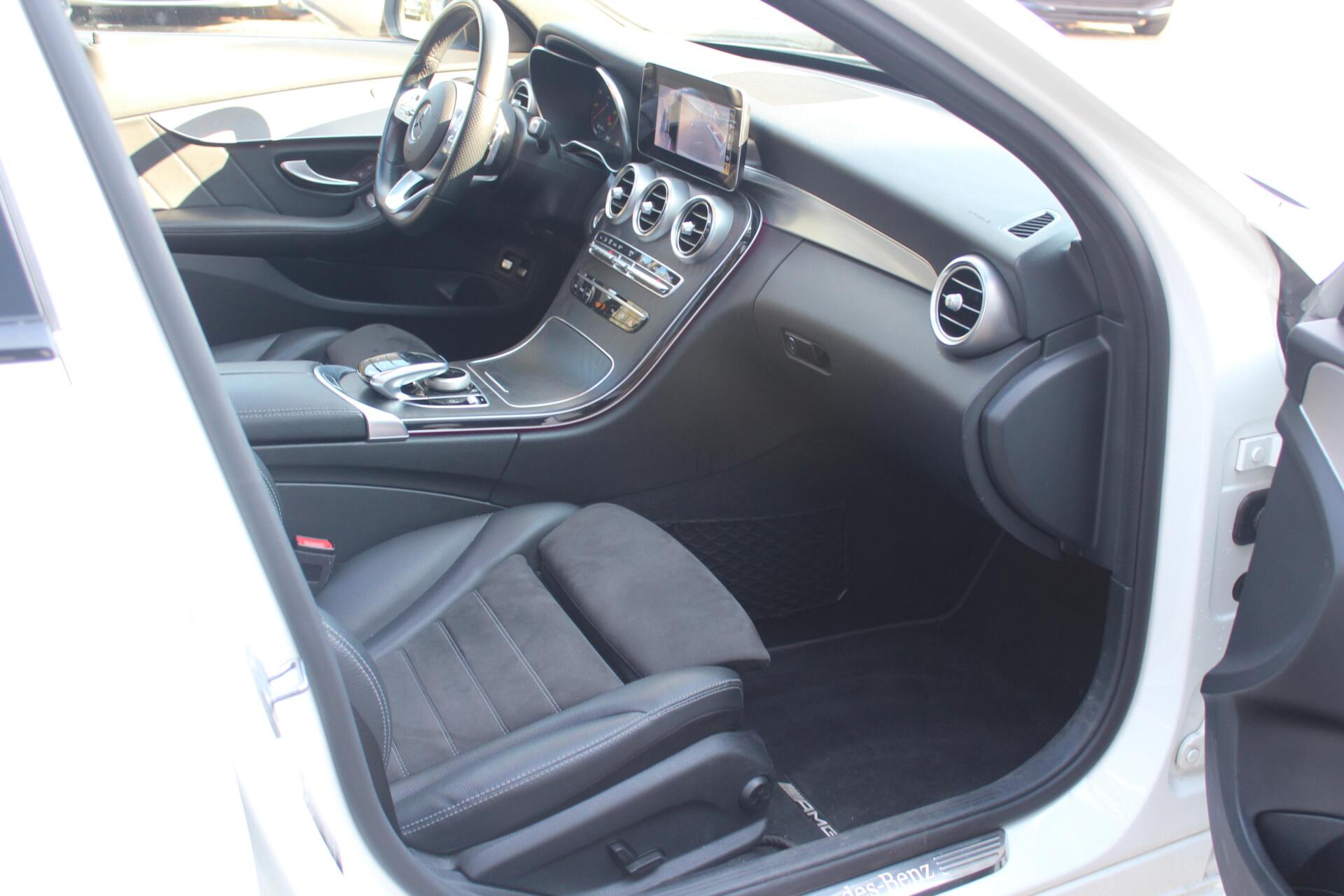 Foto van Mercedes-Benz C 300 E