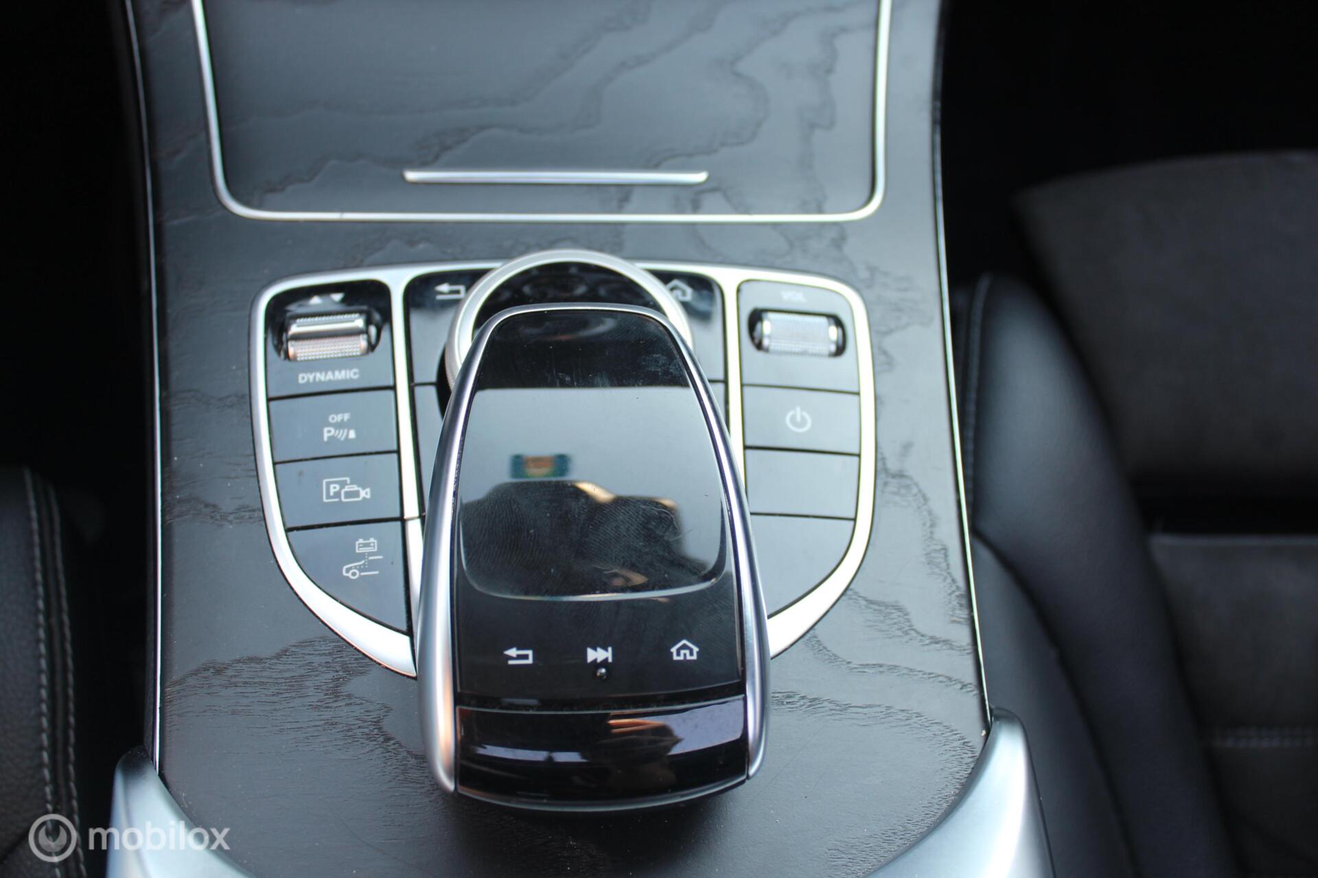 Foto van Mercedes-Benz C 300 E