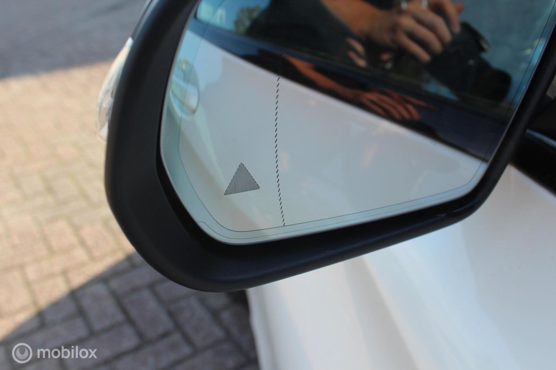 Foto van Mercedes-Benz C 300 E