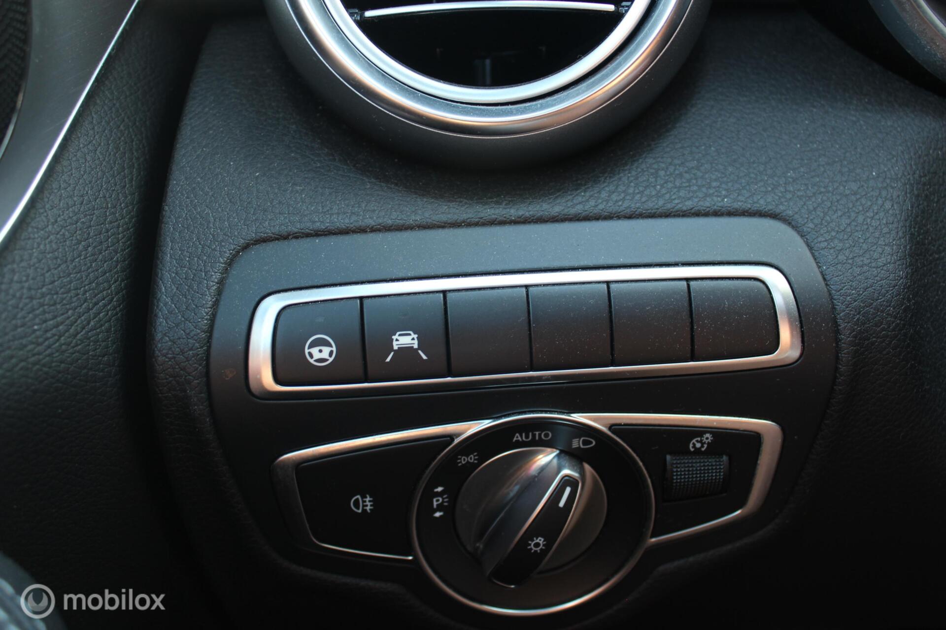Foto van Mercedes-Benz C 300 E