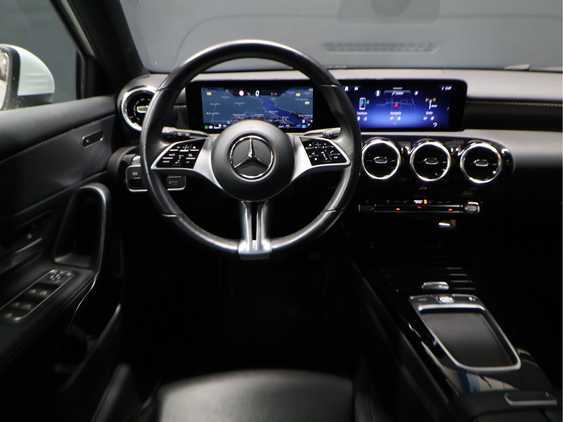 Foto van Mercedes-Benz A 180
