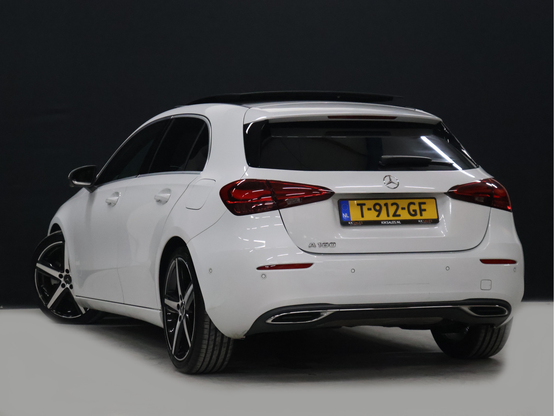 Foto van Mercedes-Benz A 180