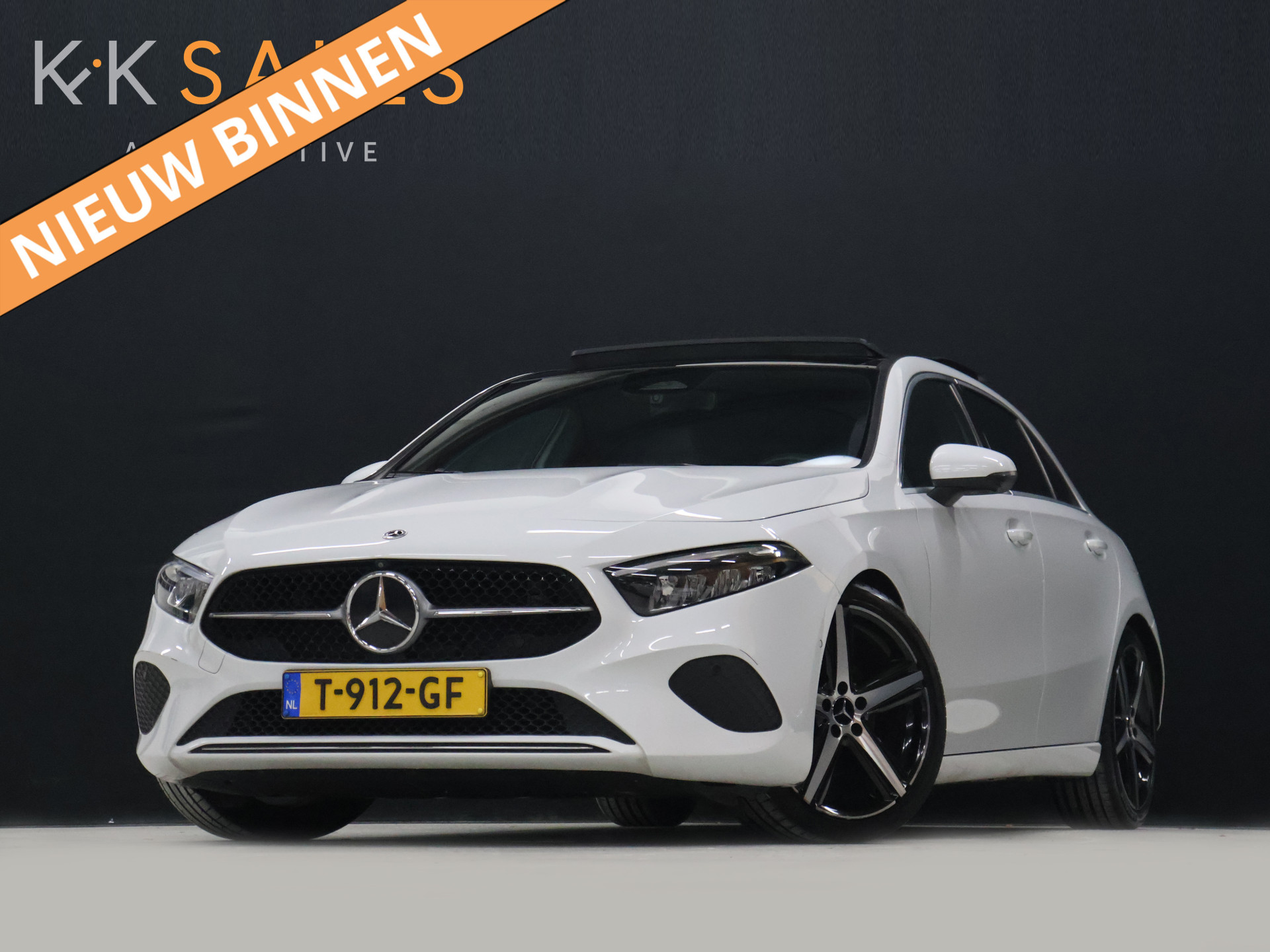 Mercedes-Benz A 180 180 Business Line 2023 - voorkant