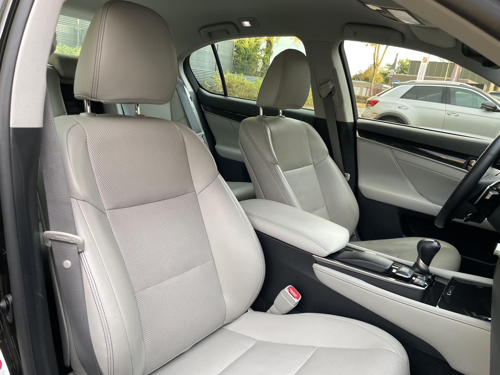 Foto van Lexus Lexus Gs250