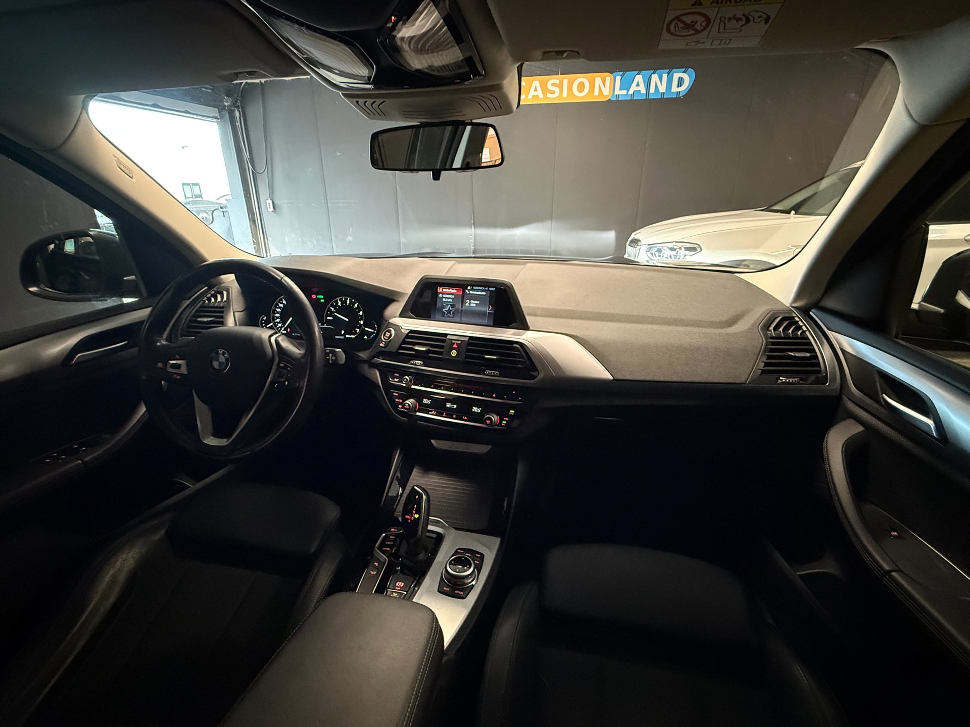 Foto van BMW X3 Xdrive20i