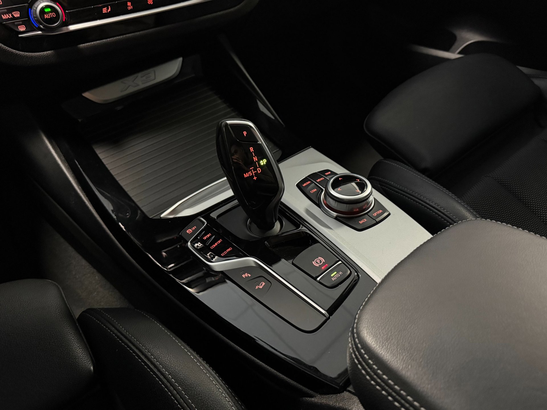 Foto van BMW X3 Xdrive20i