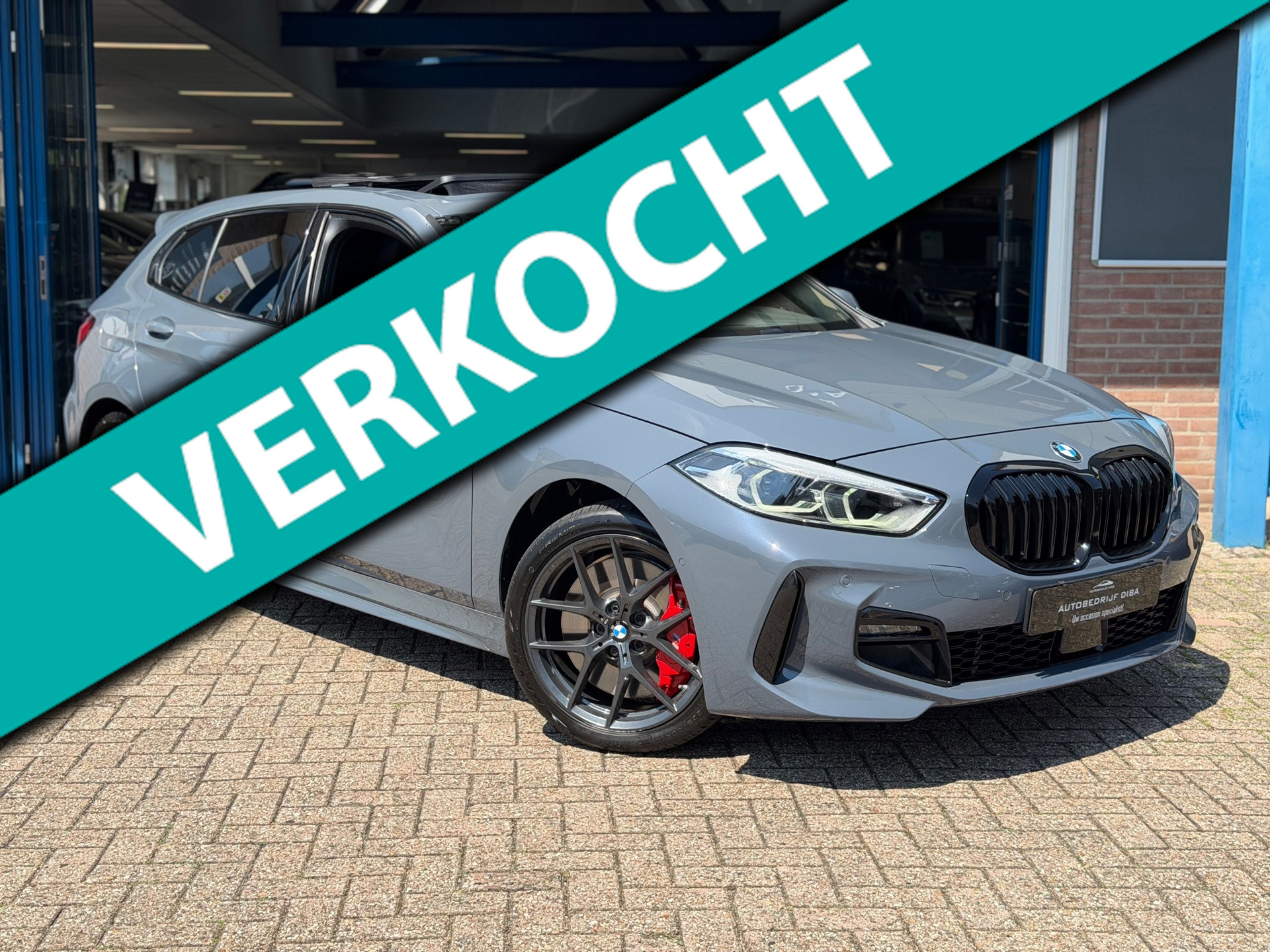 BMW 118i 118i M-Sport 2024 AUT NAVI DAK CLIMA NAP 1e Eig! 2024 - voorkant
