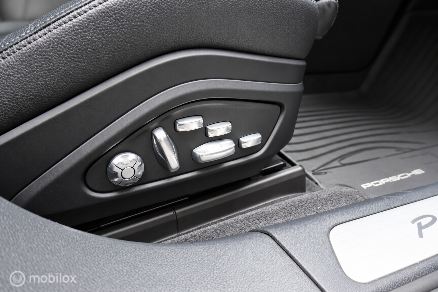 Foto van Porsche Panamera 4 E-hybrid