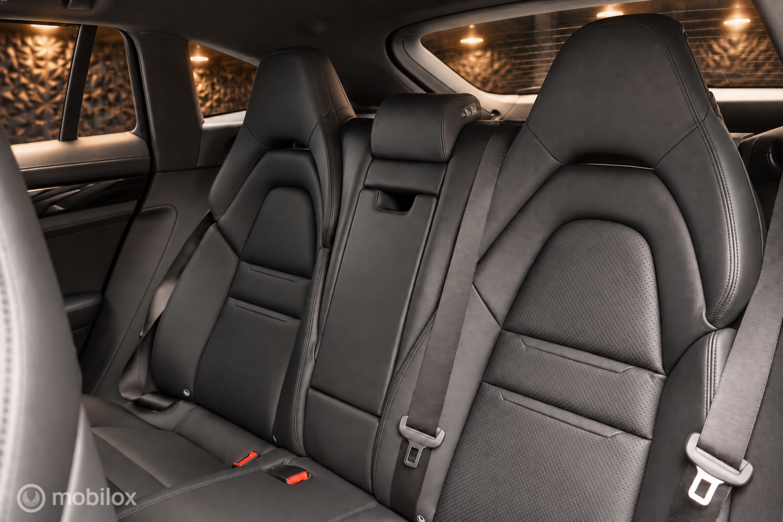 Foto van Porsche Panamera 4 E-hybrid