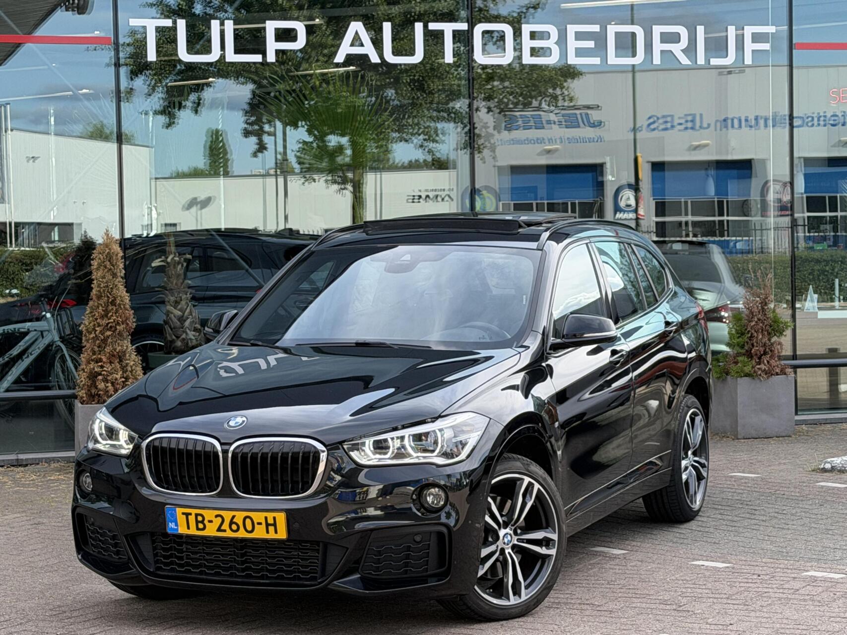 BMW X1 Xdrive20i xDrive20i High Executive Automaat 2017 Pano Leder 2017 - voorkant