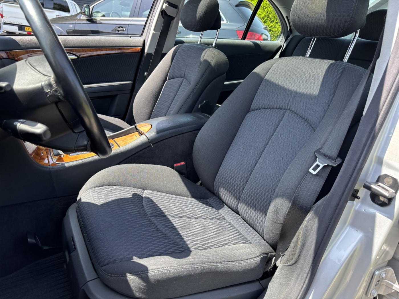 Foto van Mercedes-Benz E 240