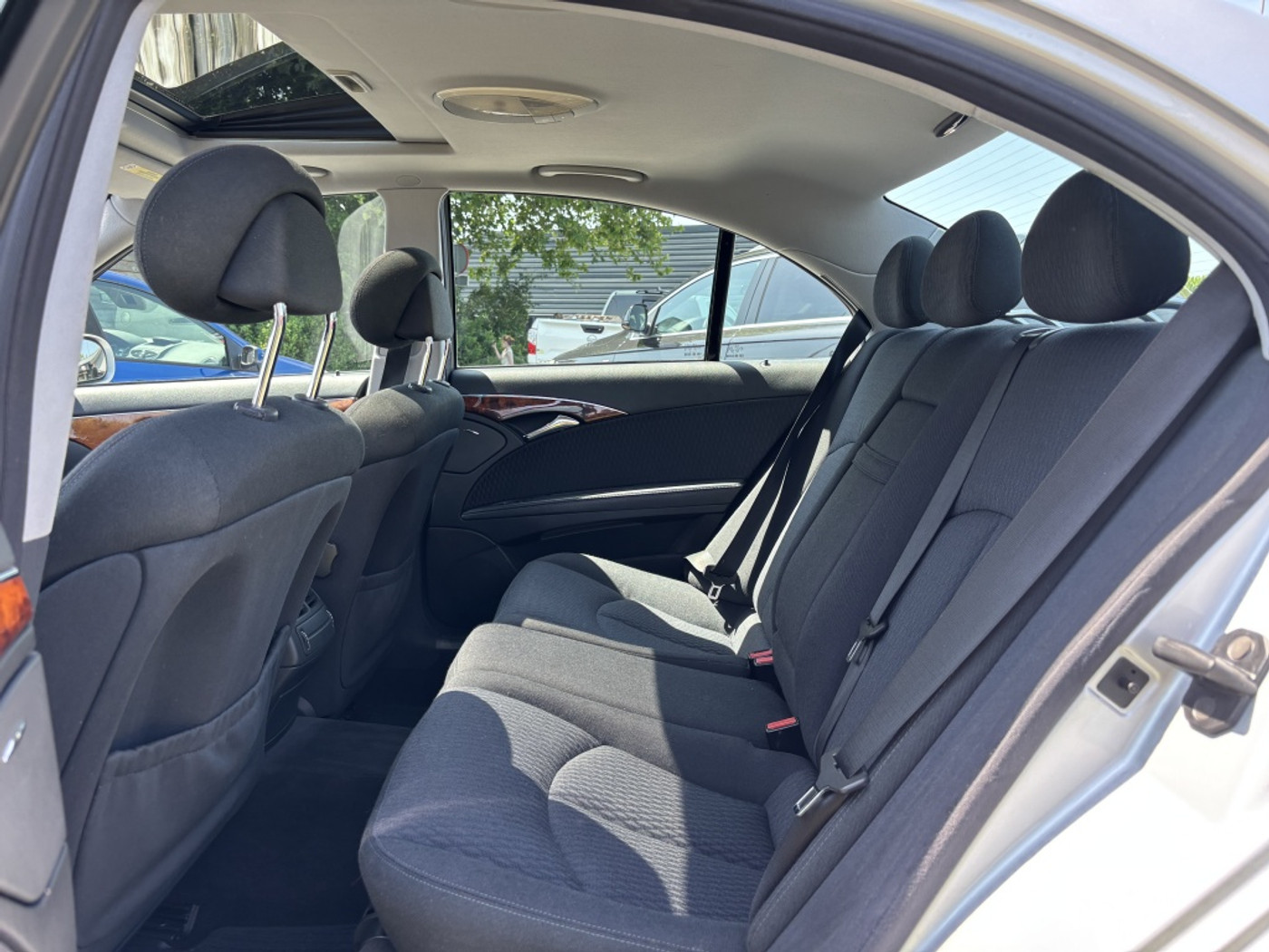 Foto van Mercedes-Benz E 240