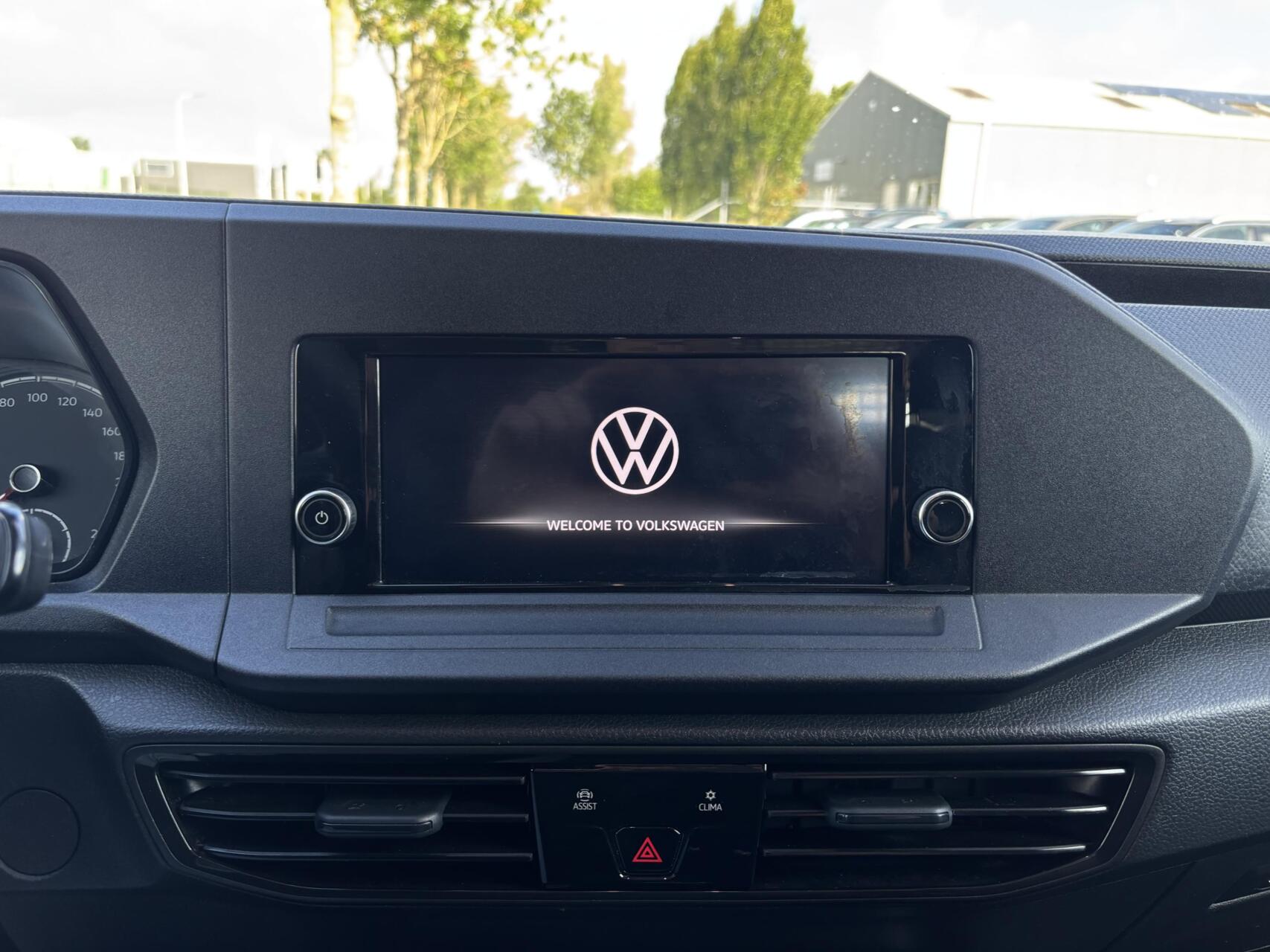 Foto van Volkswagen Caddy Modified Partition Wall