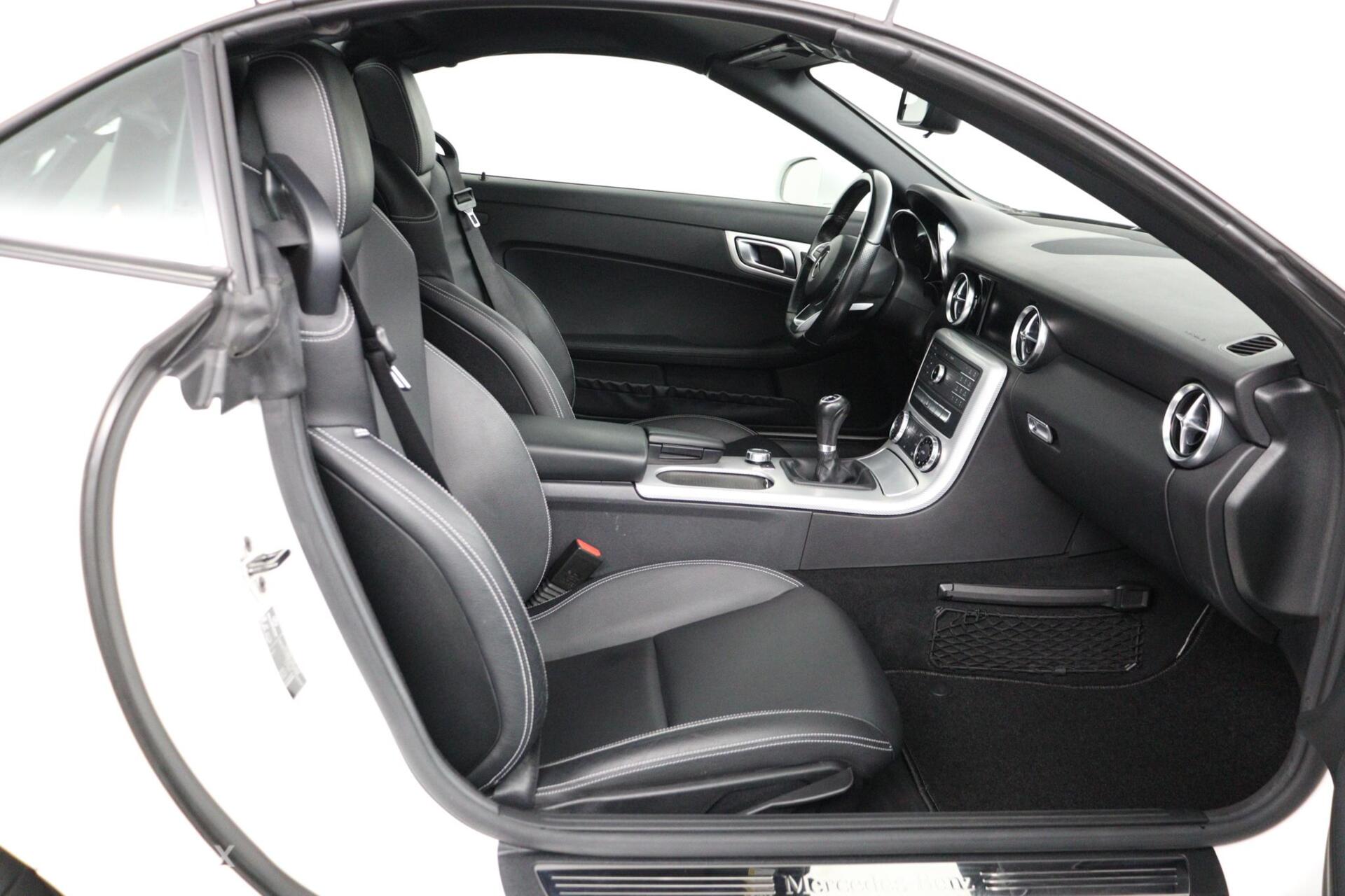 Foto van Mercedes-Benz SLC 180