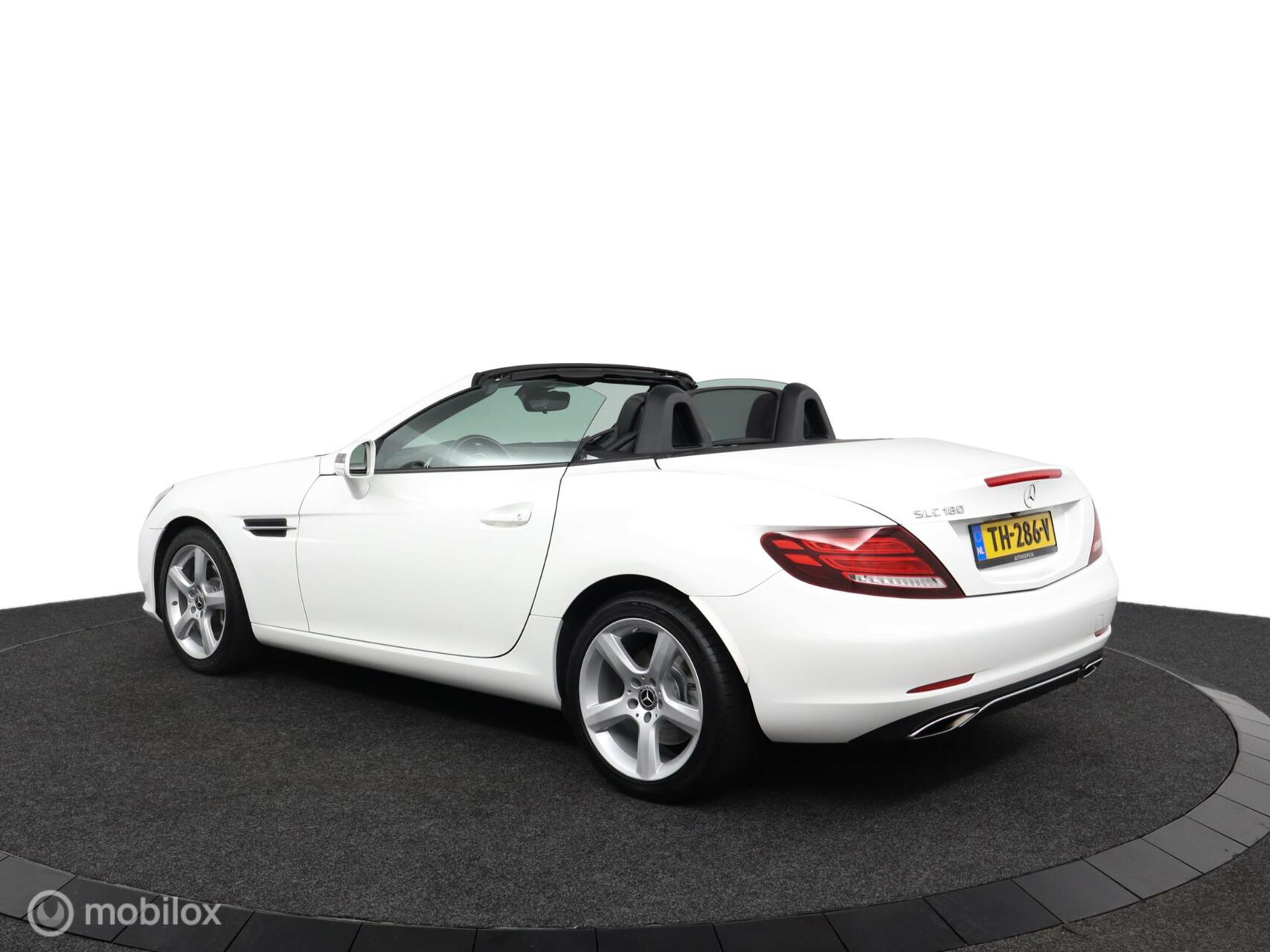 Foto van Mercedes-Benz SLC 180