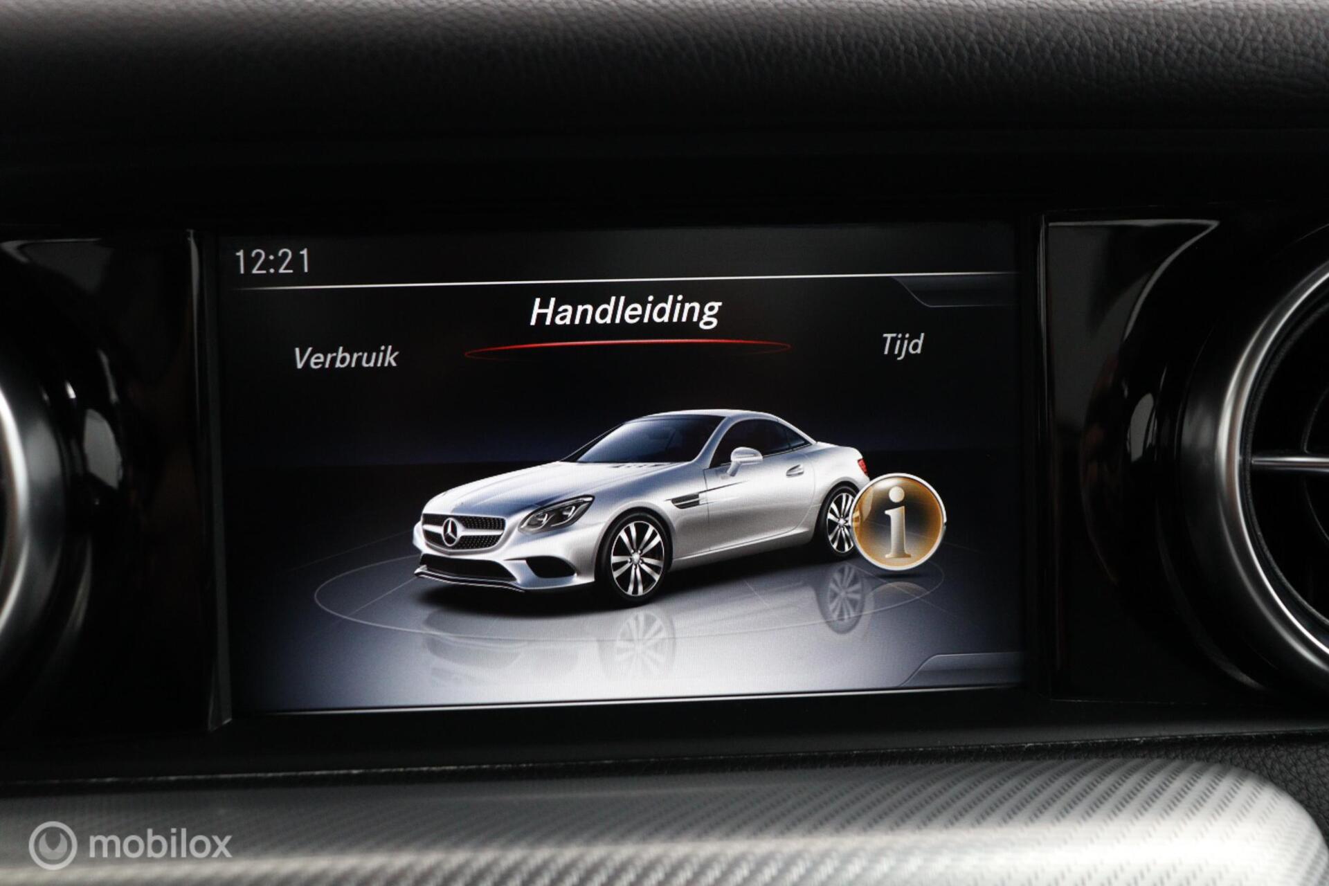 Foto van Mercedes-Benz SLC 180