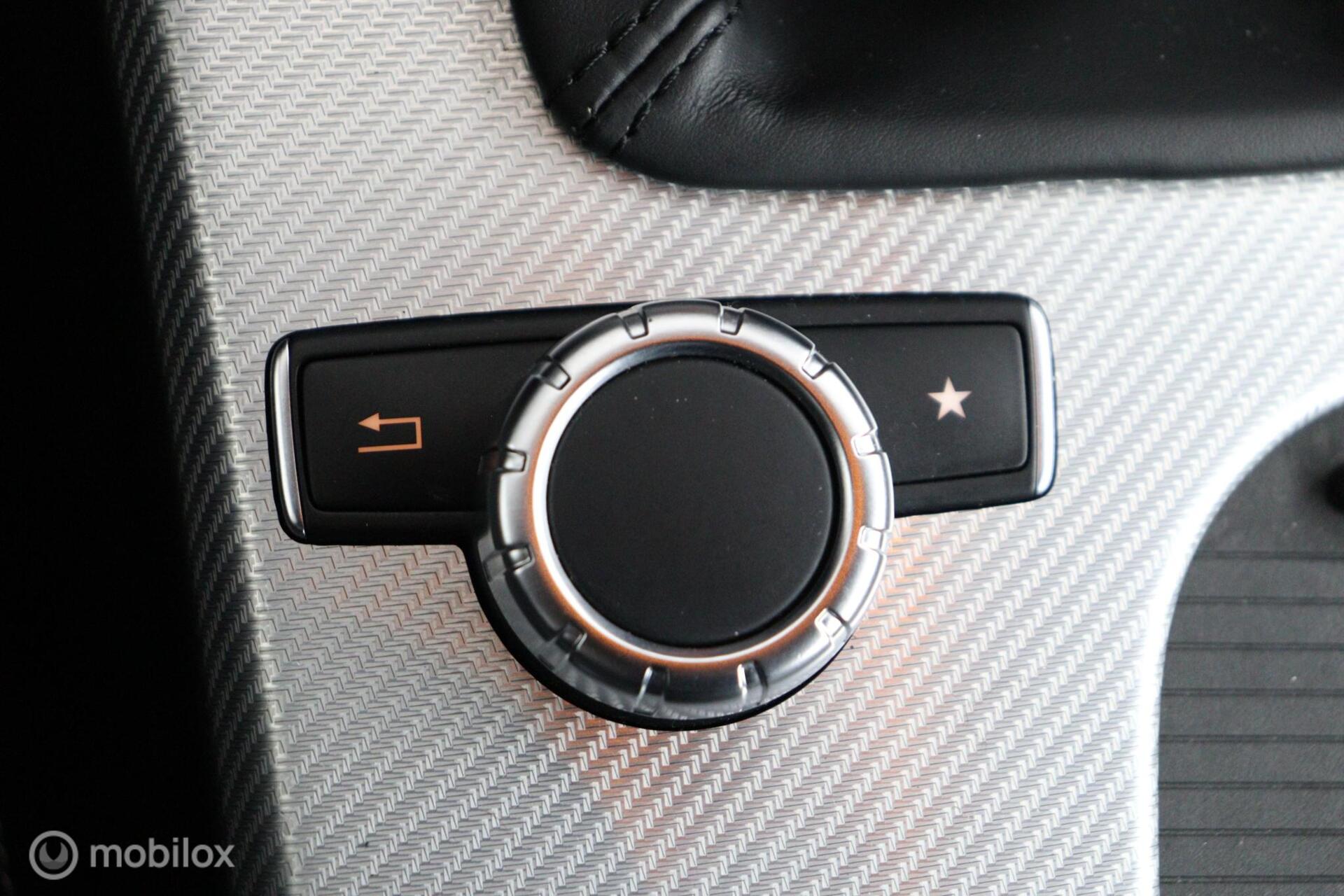 Foto van Mercedes-Benz SLC 180
