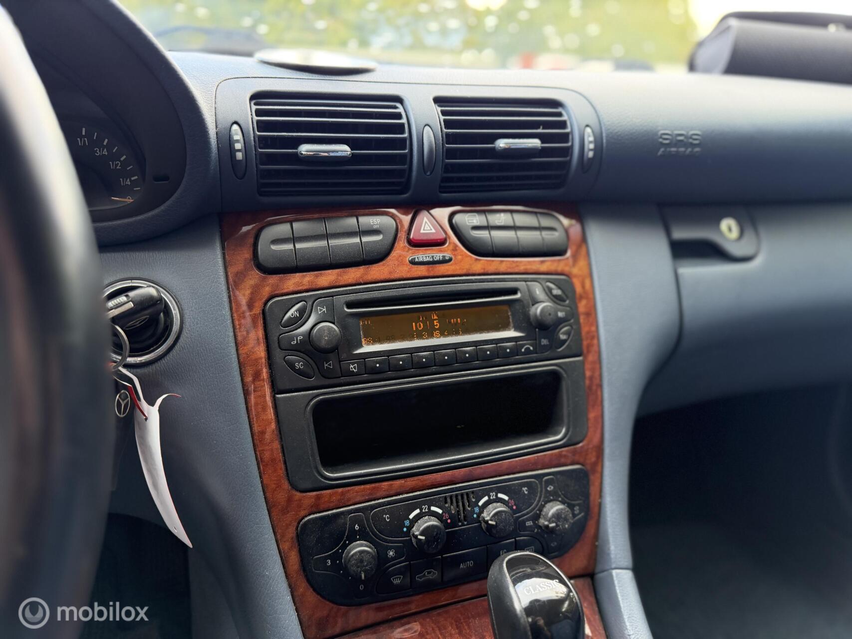 Foto van Mercedes-Benz C 200