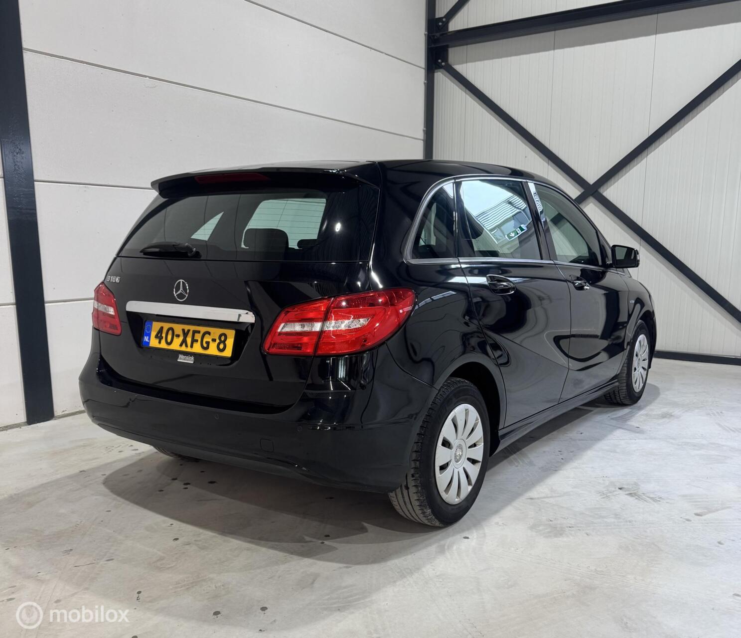 Foto van Mercedes-Benz B 180