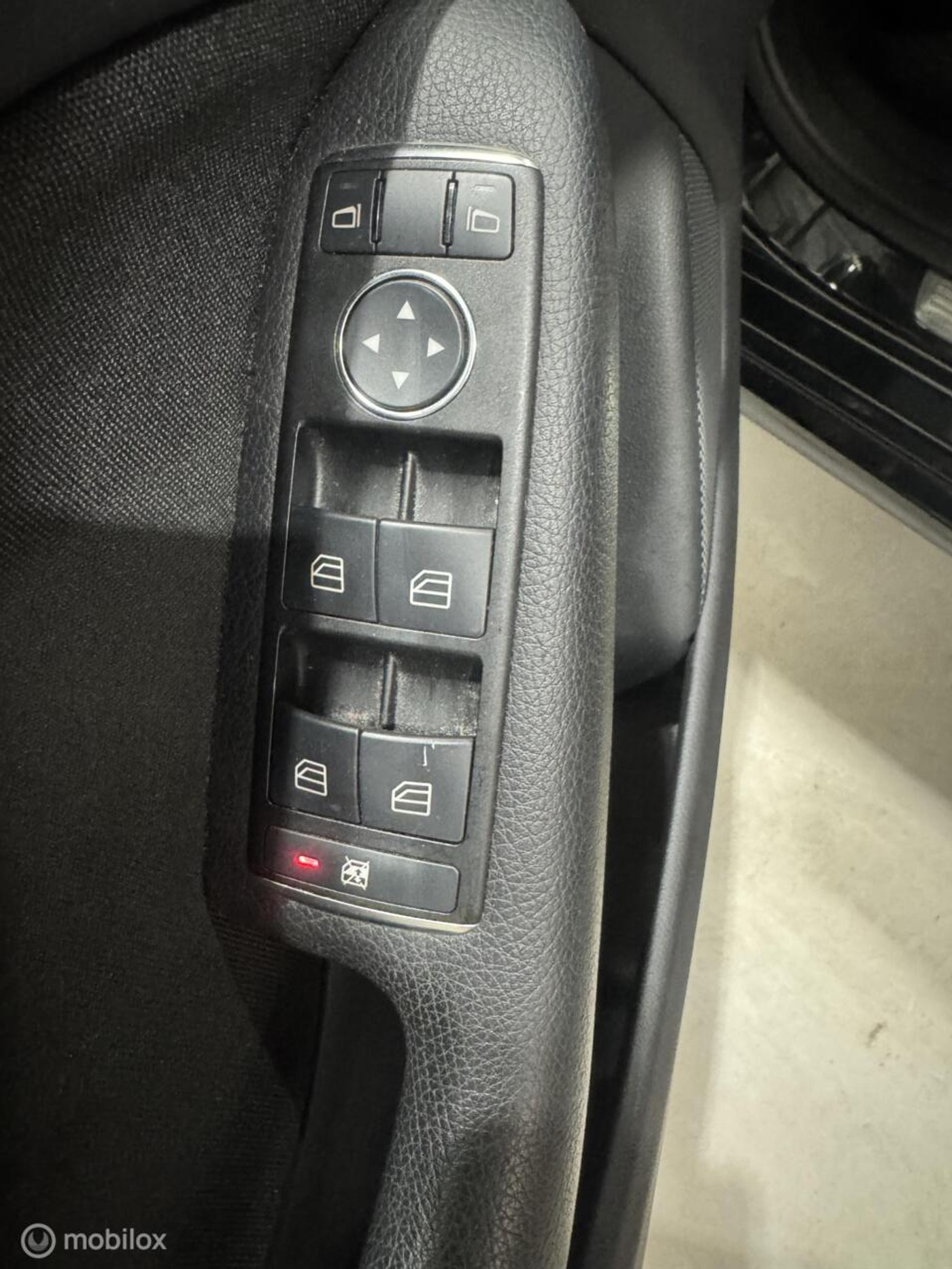 Foto van Mercedes-Benz B 180