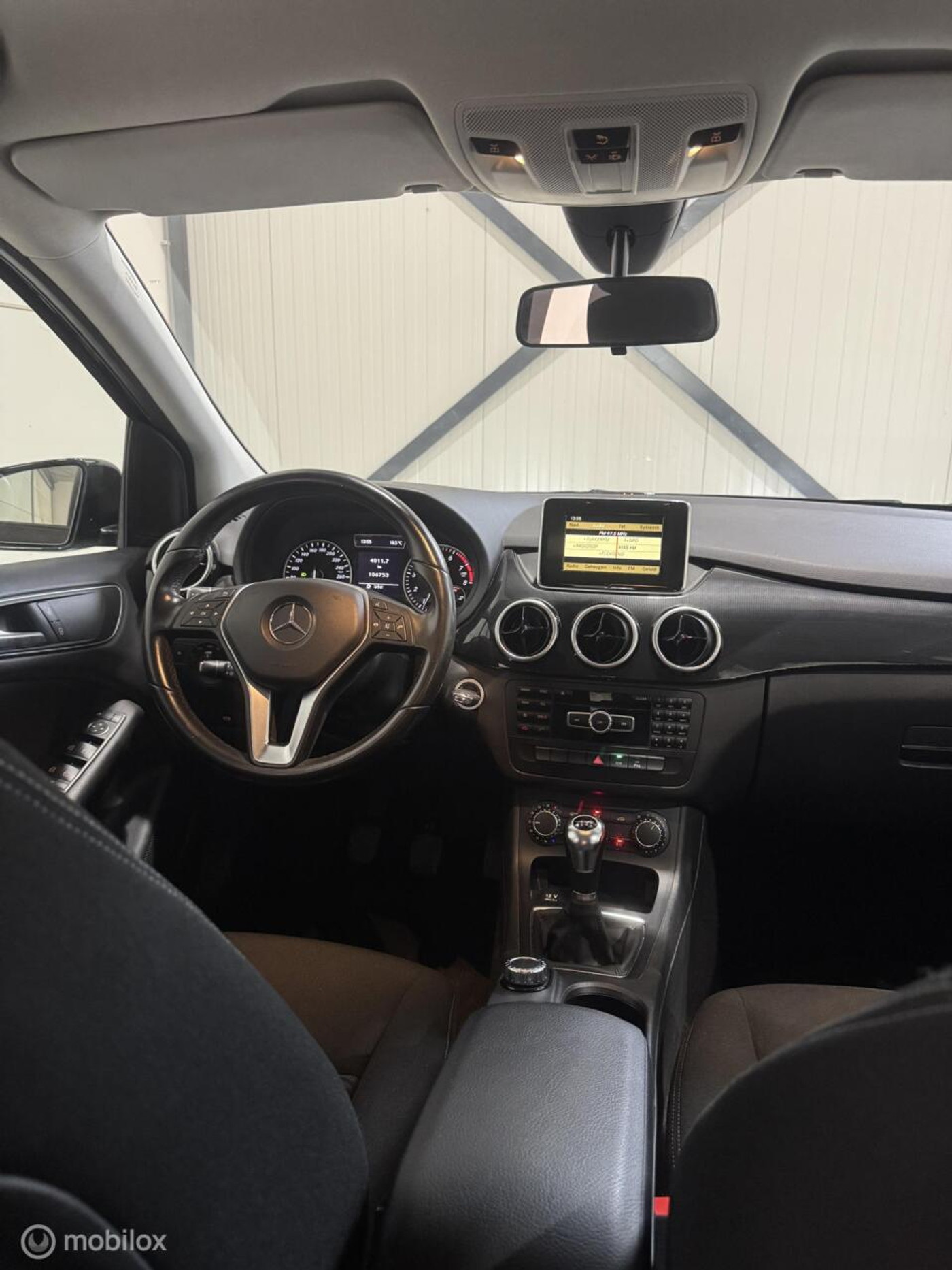 Foto van Mercedes-Benz B 180