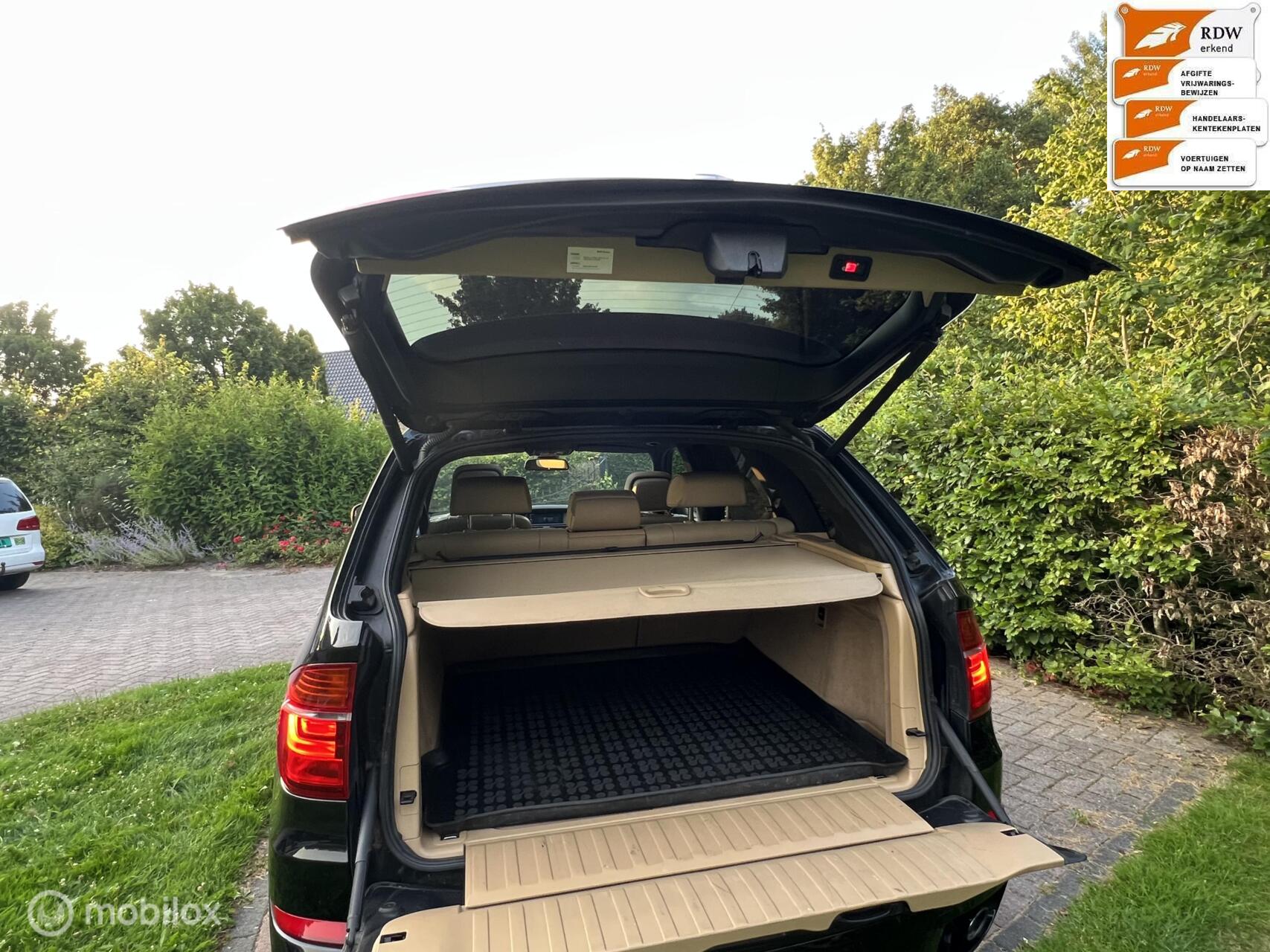 Foto van BMW X Rheihe