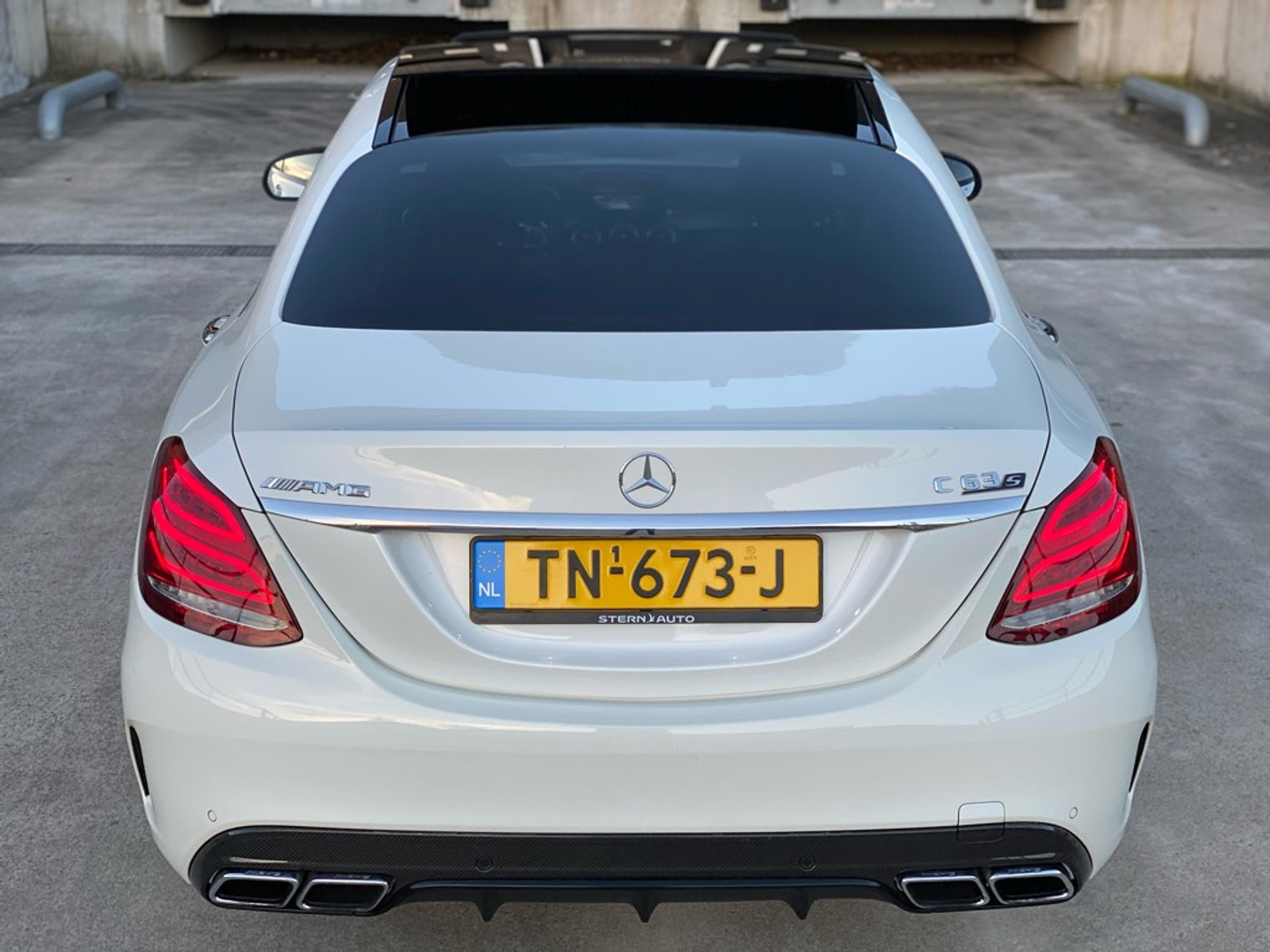 Foto van Mercedes-Benz AMG C 63