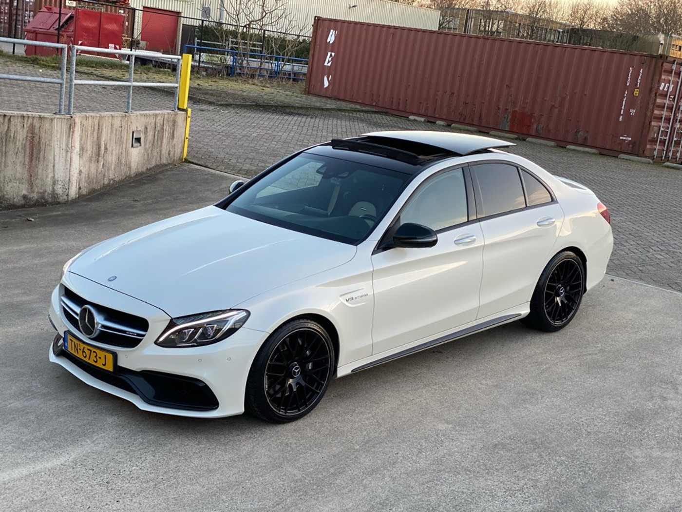 Foto van Mercedes-Benz AMG C 63