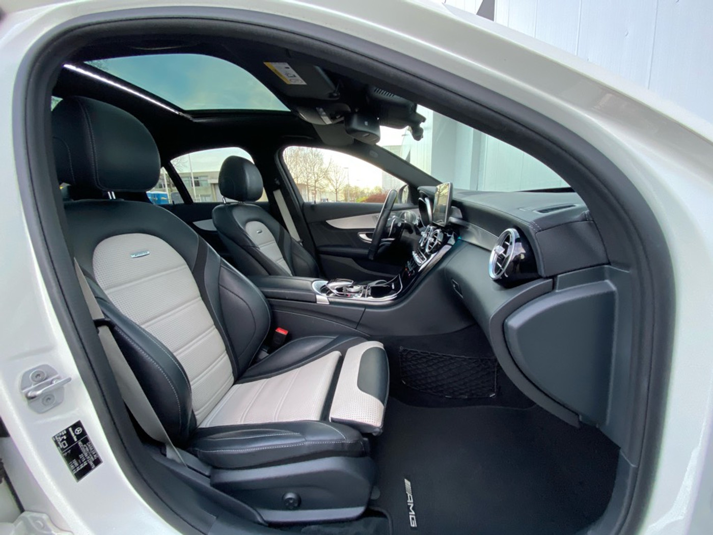 Foto van Mercedes-Benz AMG C 63