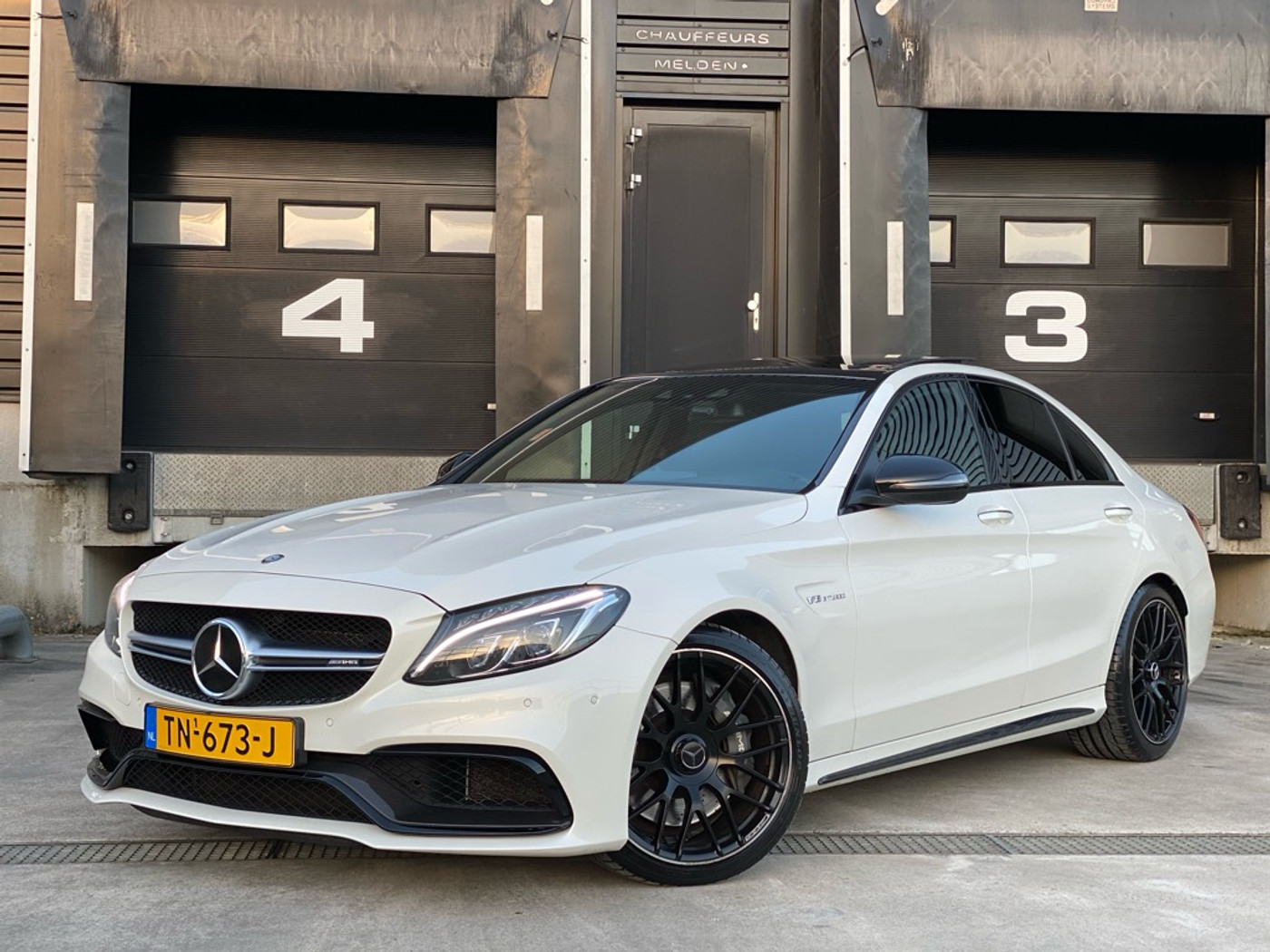 Foto van Mercedes-Benz AMG C 63