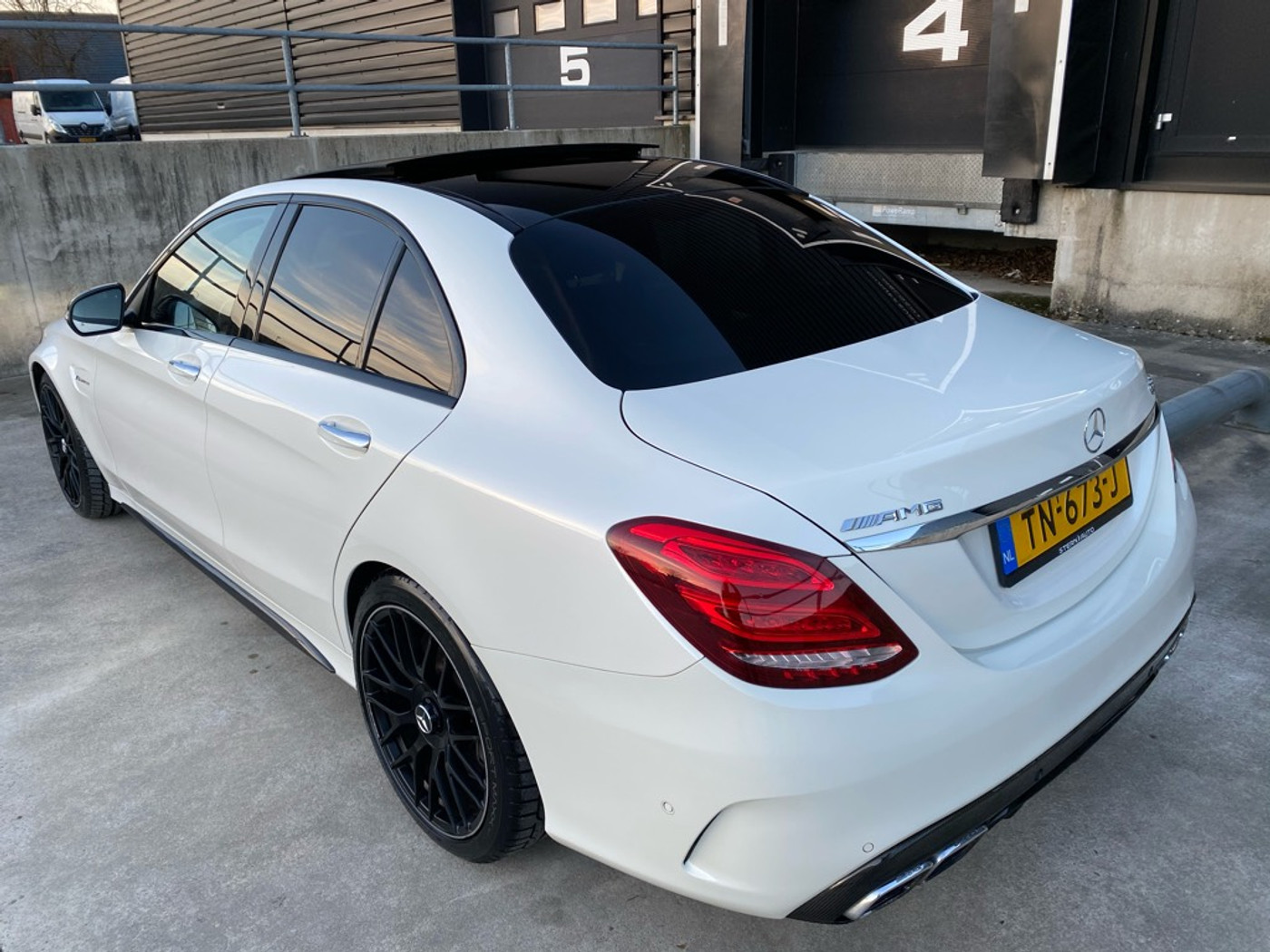 Foto van Mercedes-Benz AMG C 63