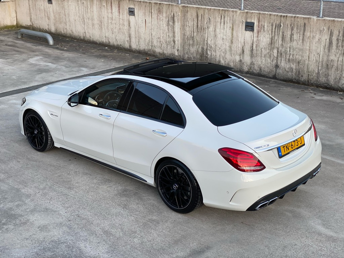 Foto van Mercedes-Benz AMG C 63