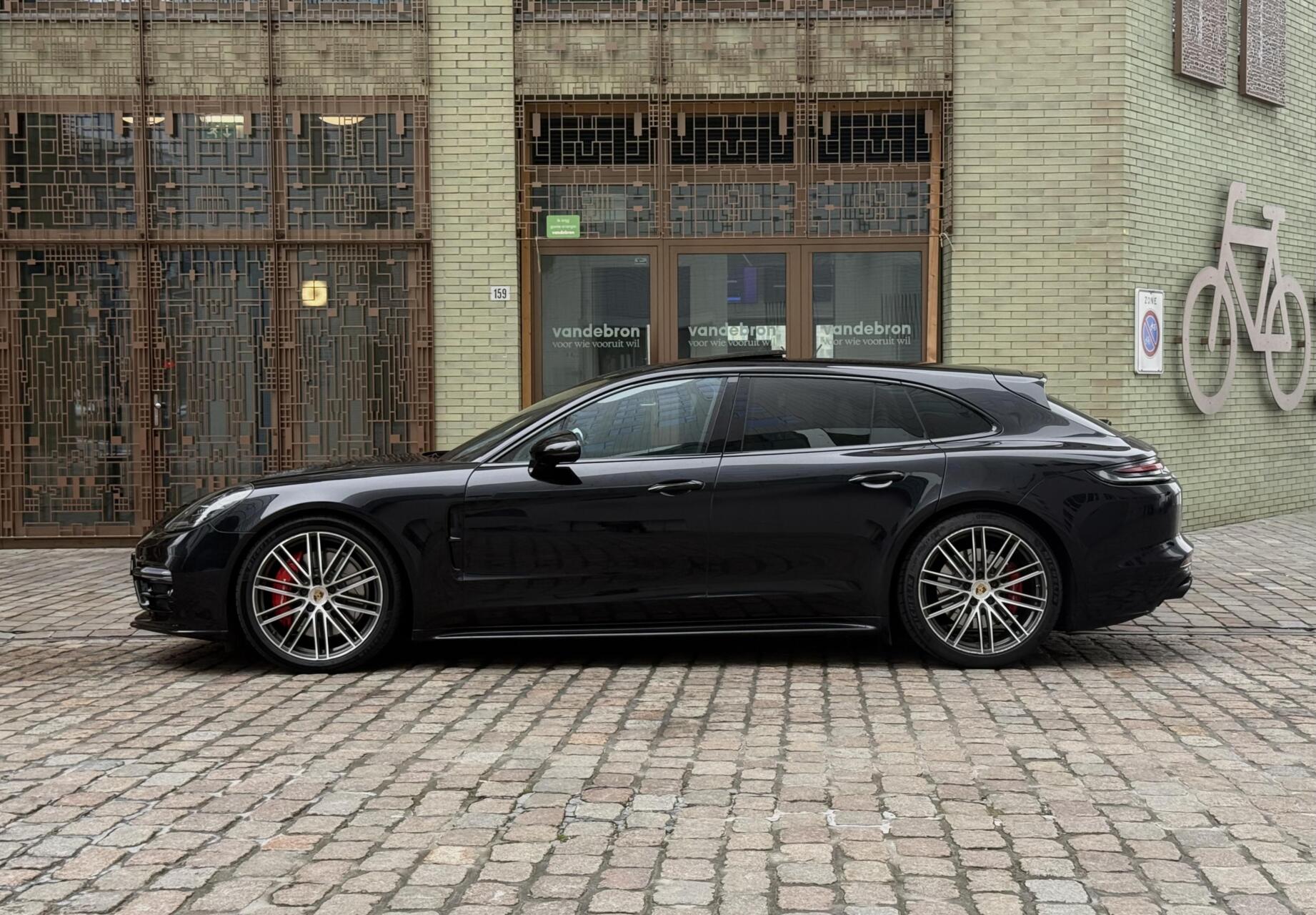 Foto van Porsche Panamera 4
