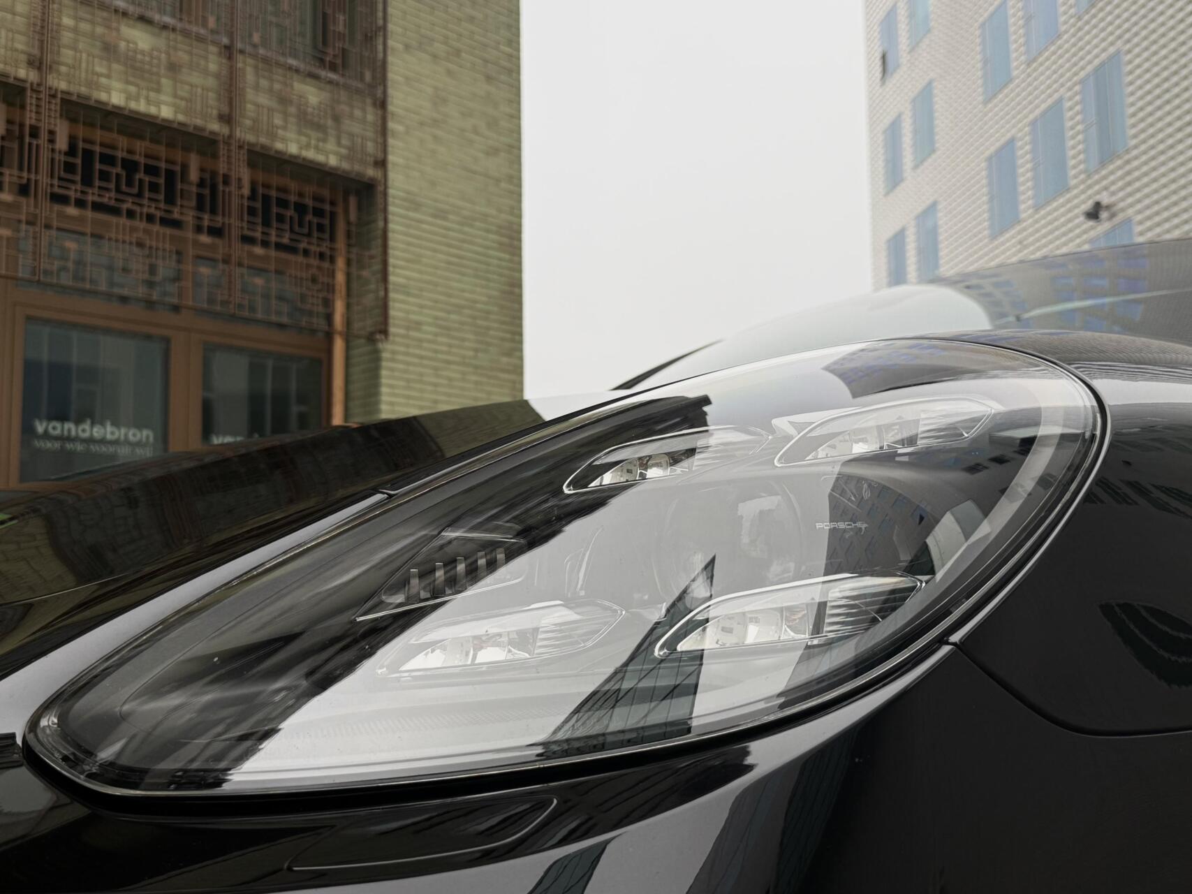 Foto van Porsche Panamera 4