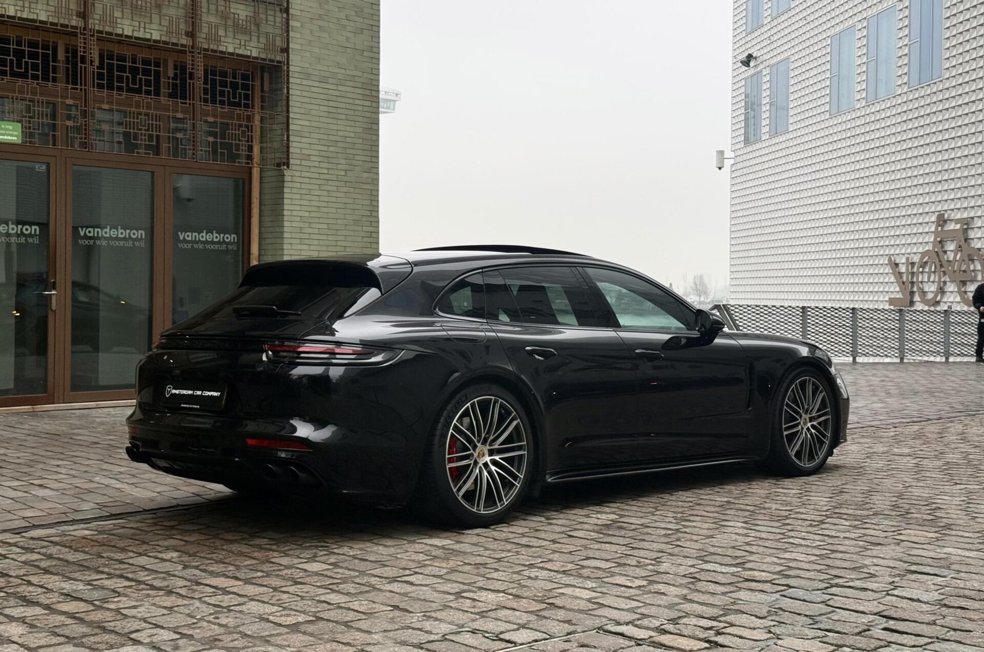Foto van Porsche Panamera 4