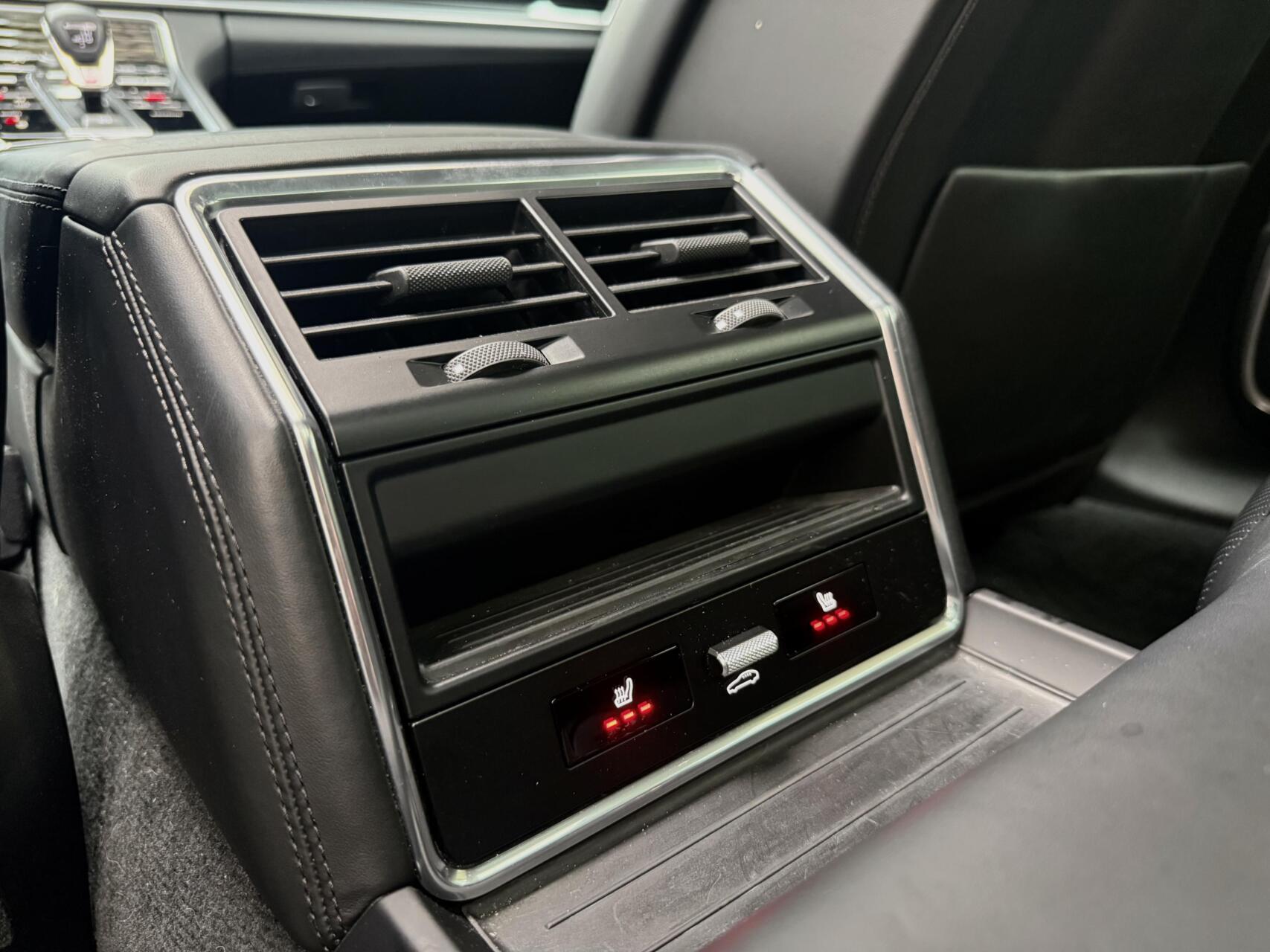 Foto van Porsche Panamera 4
