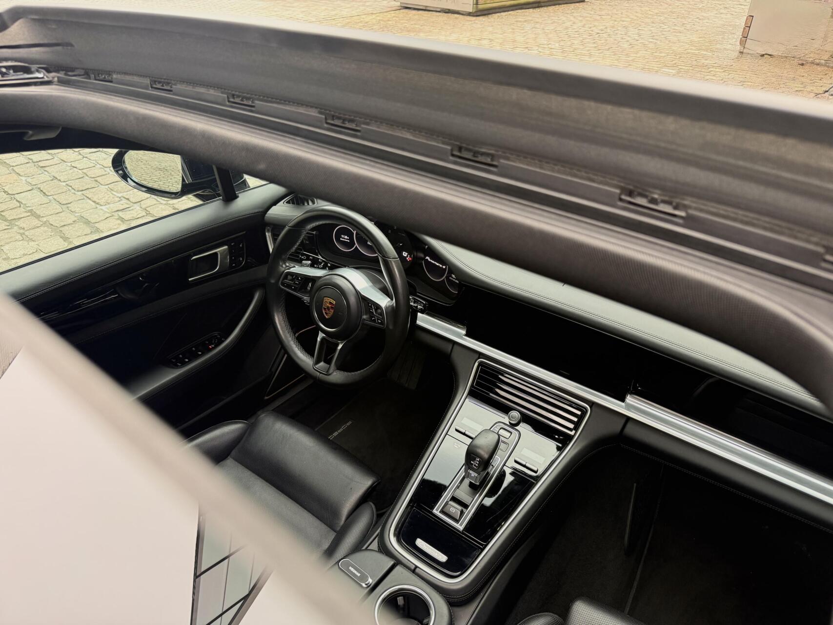 Foto van Porsche Panamera 4