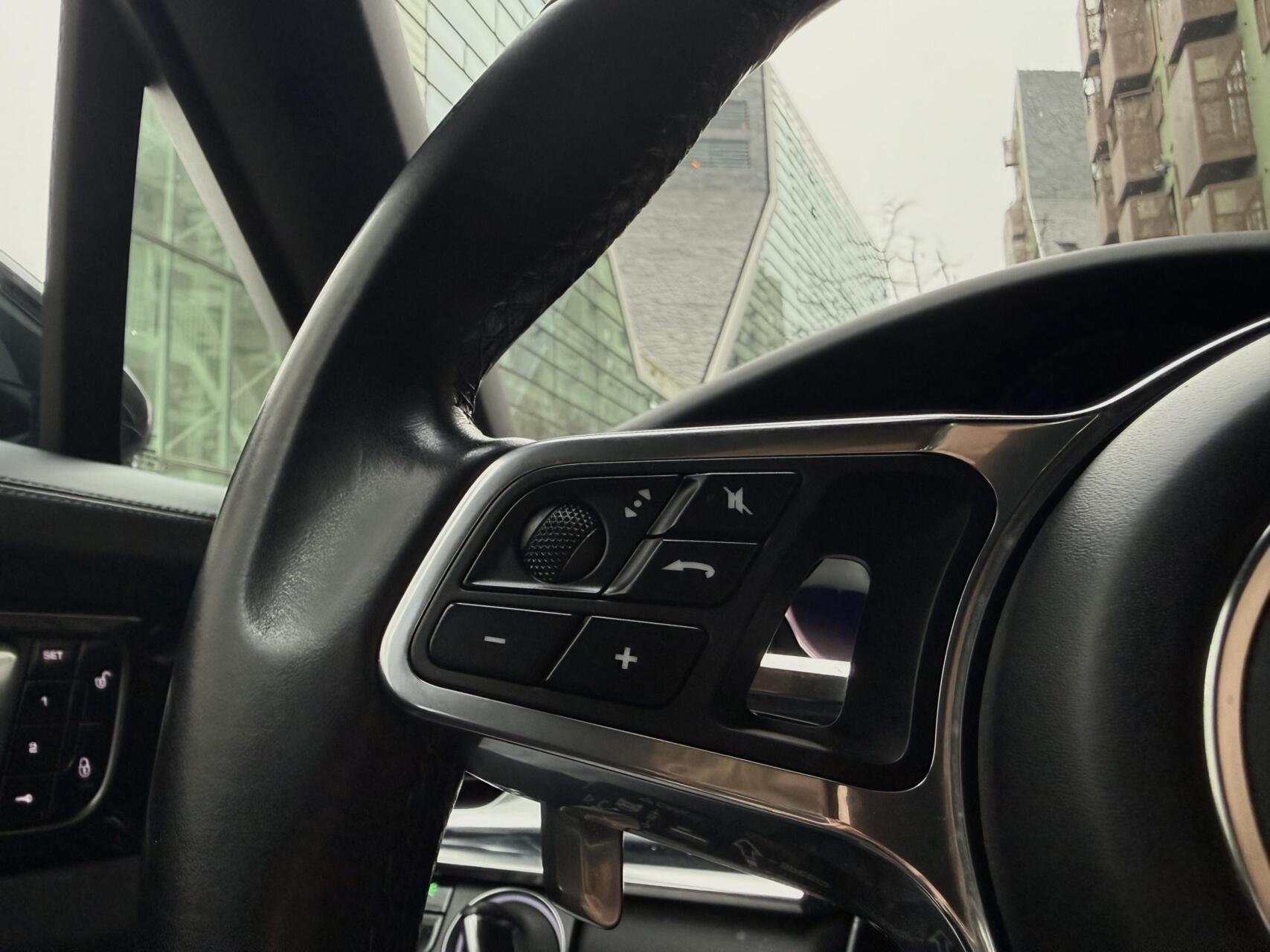 Foto van Porsche Panamera 4