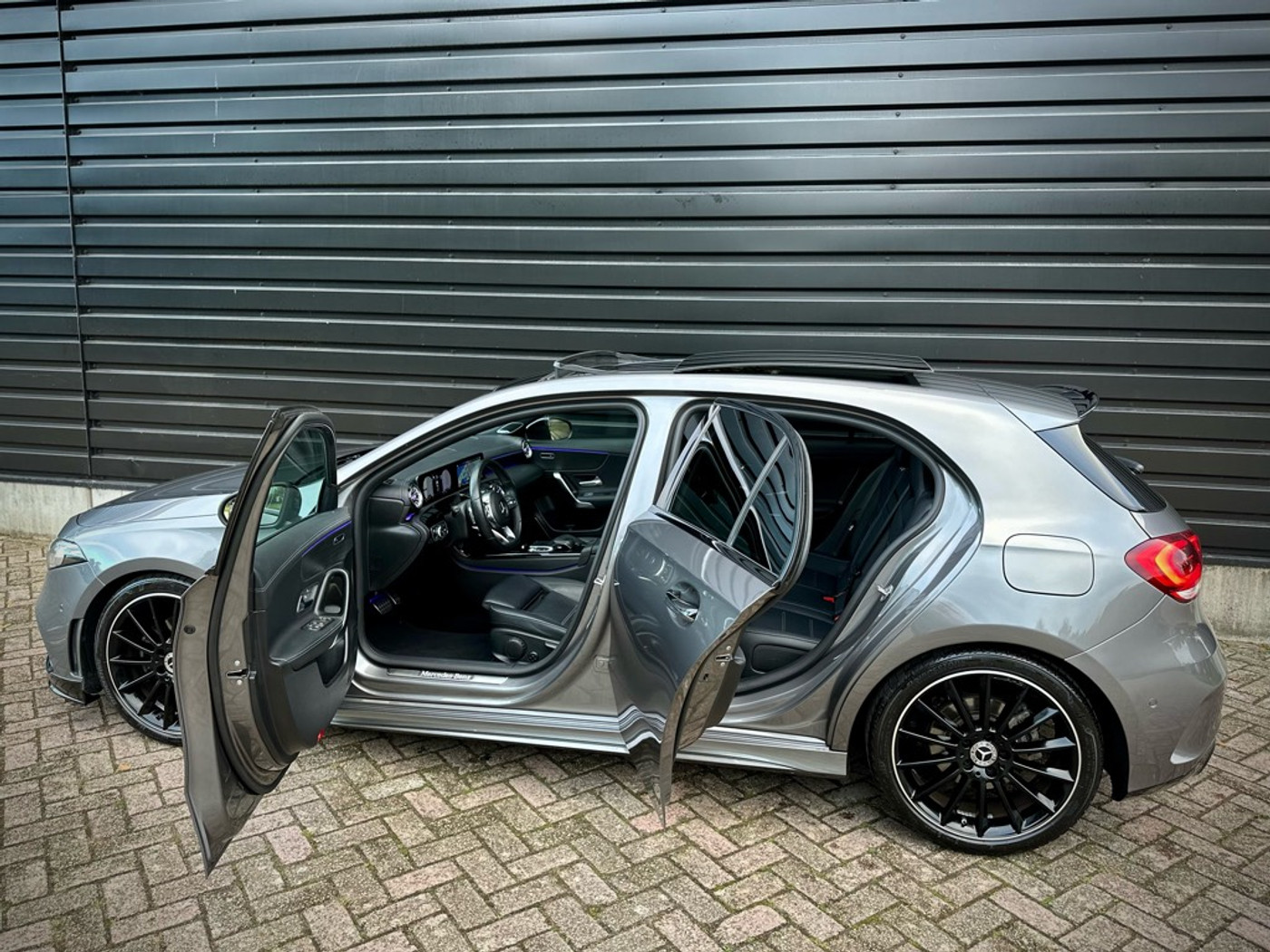 Foto van Mercedes-Benz A 200