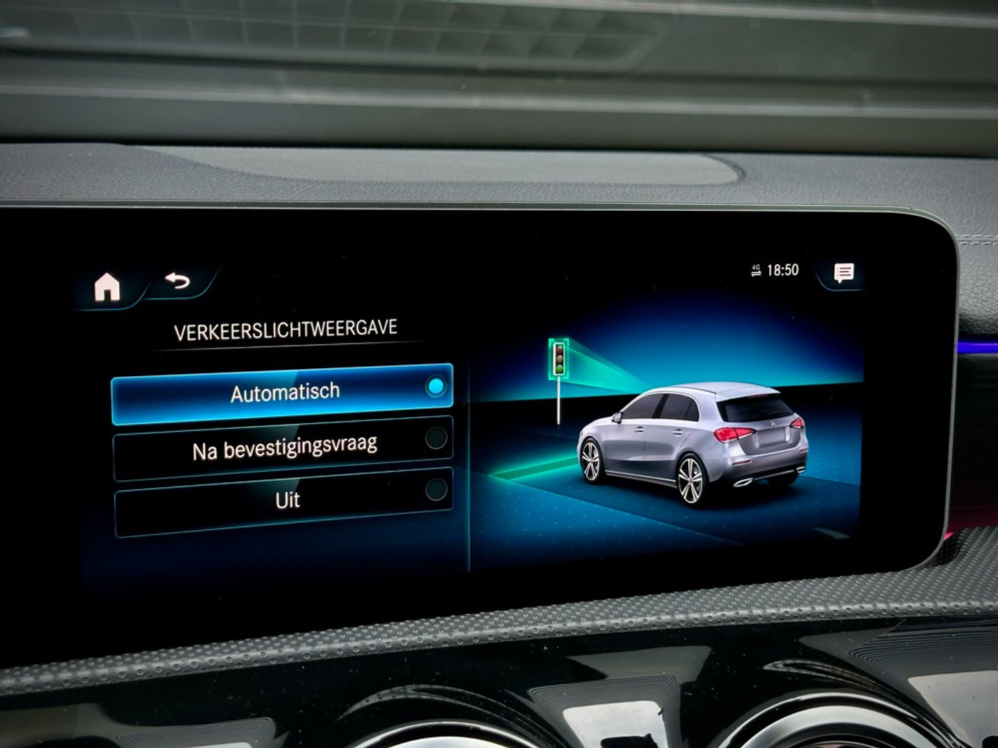 Foto van Mercedes-Benz A 200