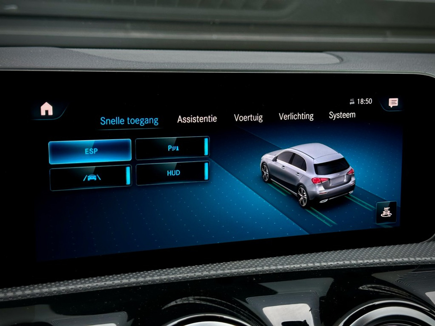 Foto van Mercedes-Benz A 200